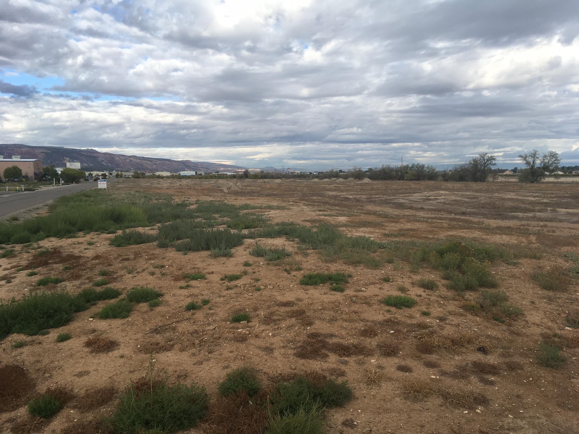 743 23 Road Property Photo 1