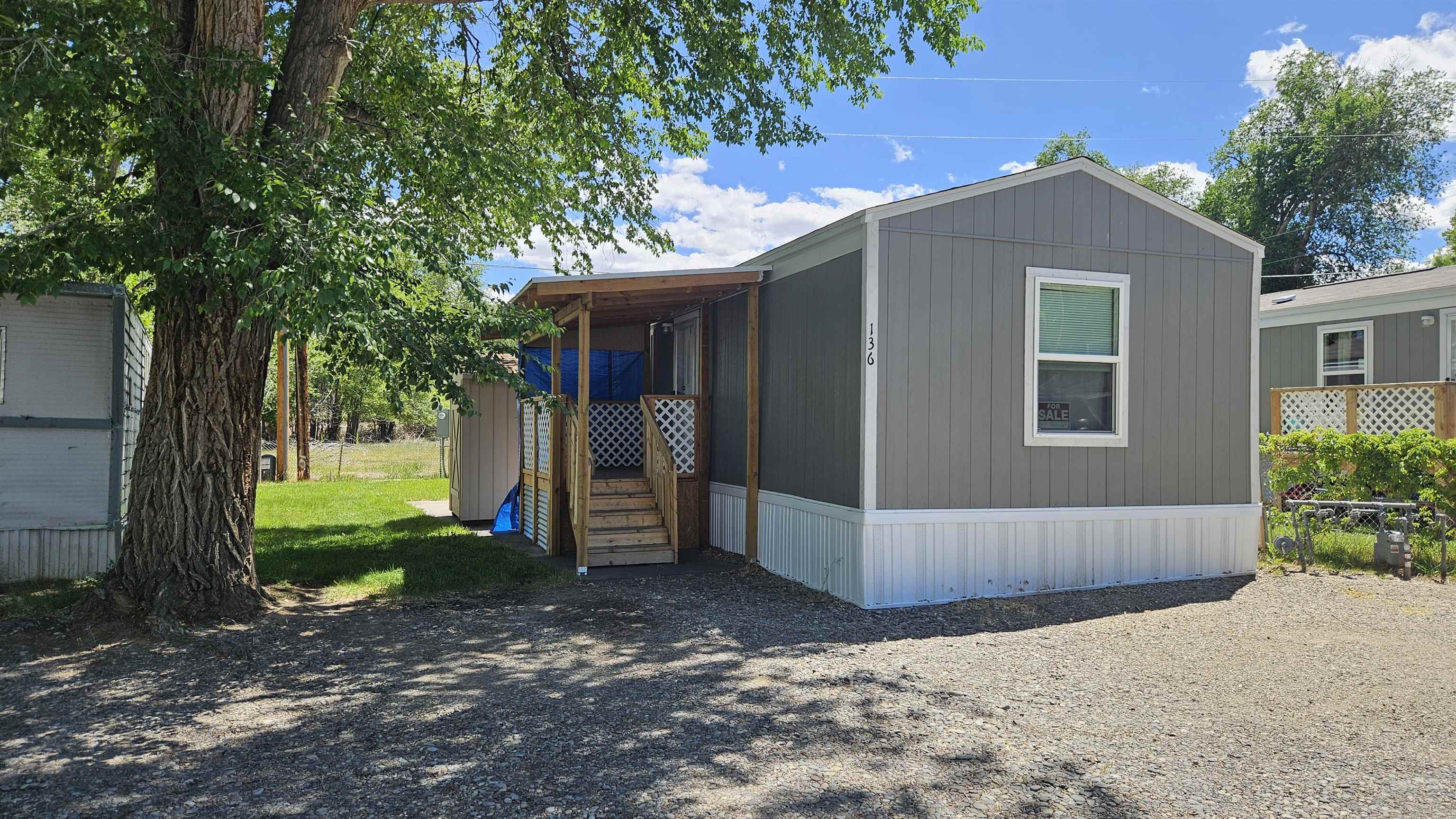 2713 B 1/2 Road Property Photo 1