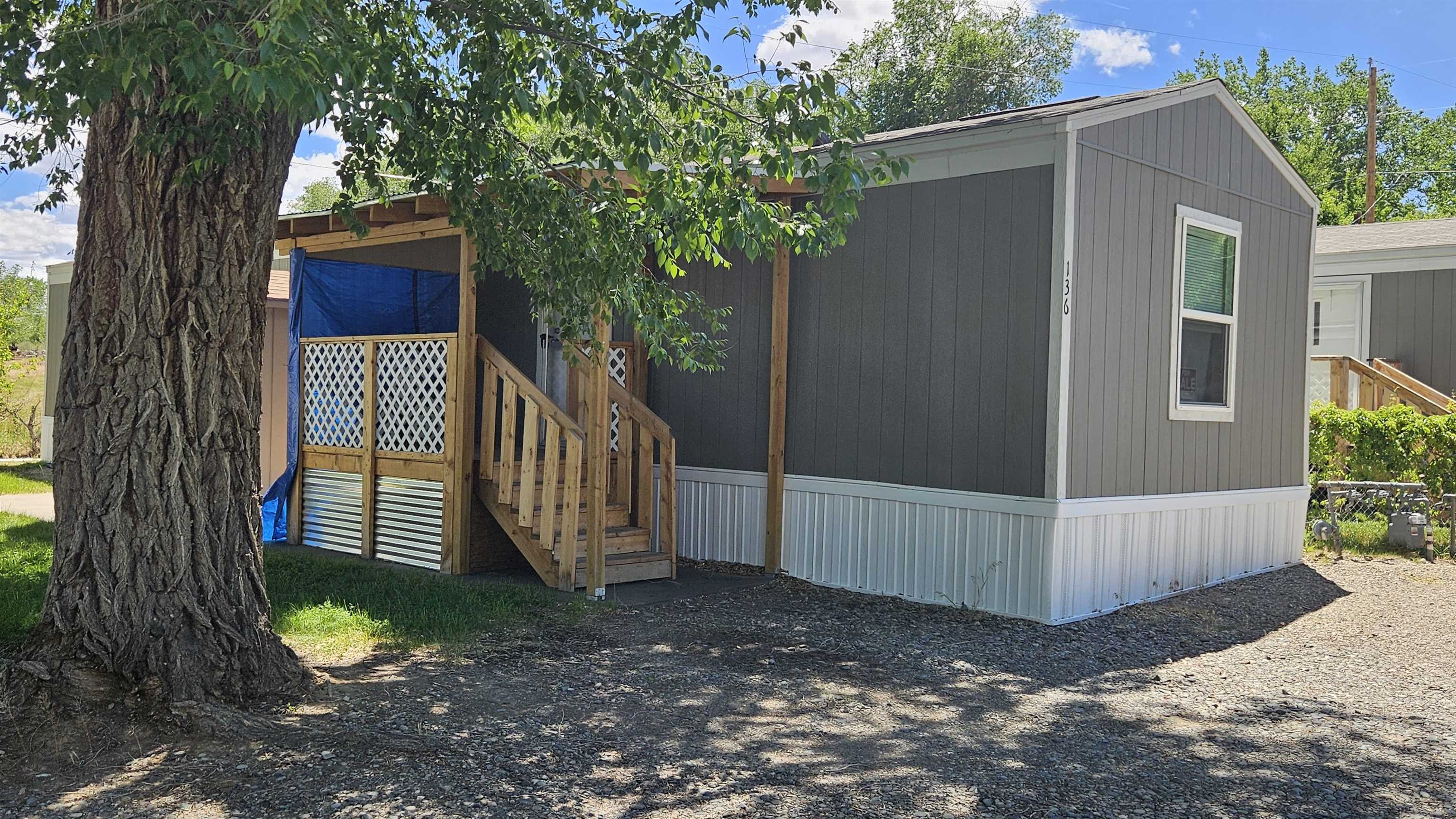 2713 B 1/2 Road Property Photo 2