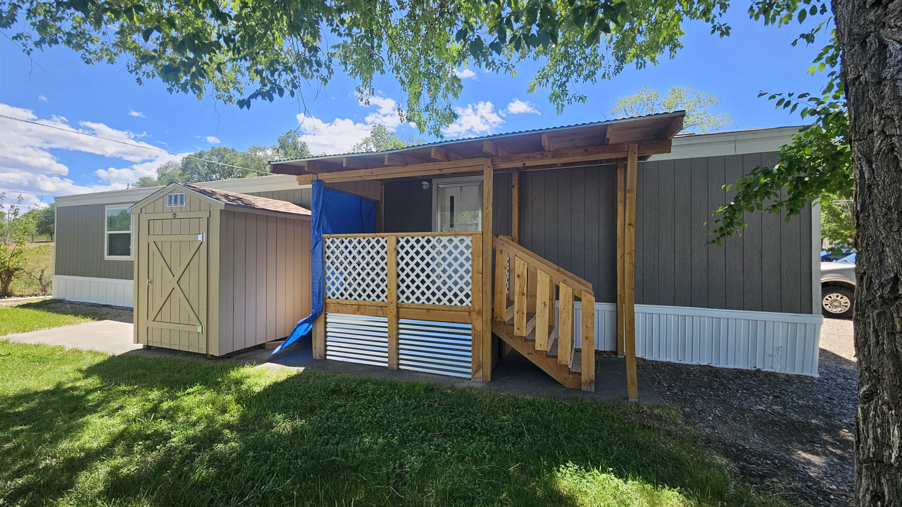 2713 B 1/2 Road Property Photo 3