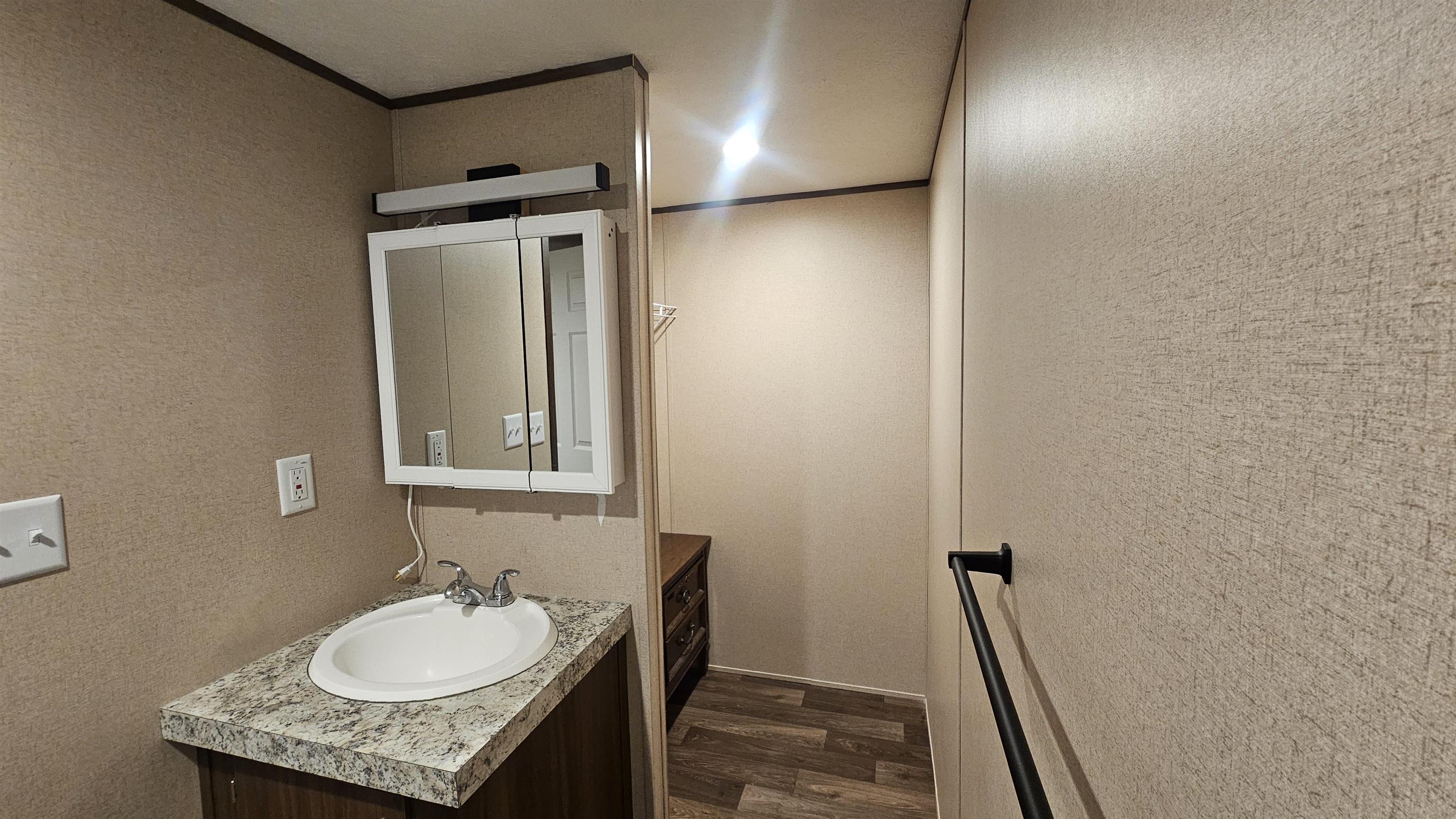 2713 B 1/2 Road Property Photo 15