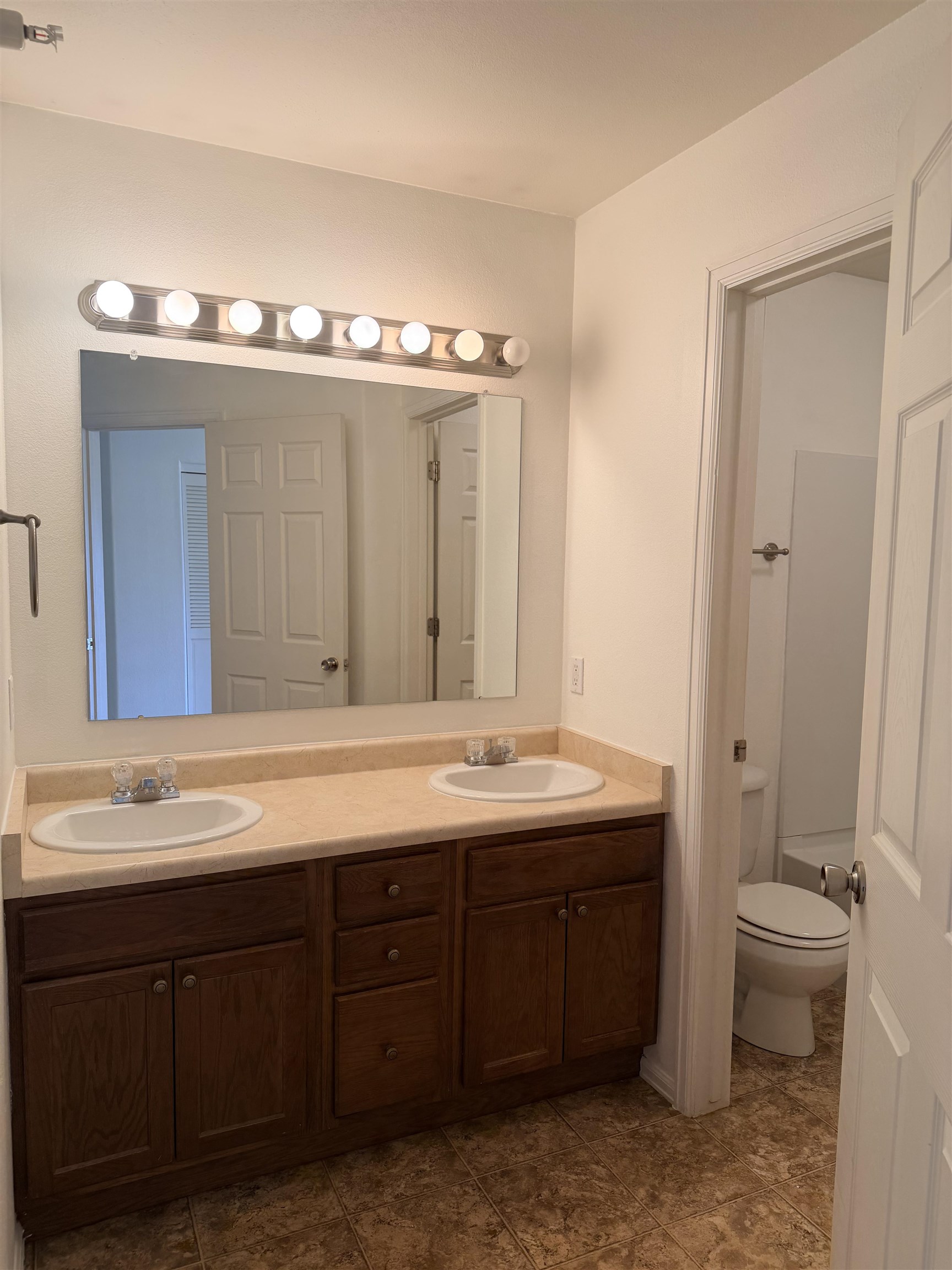 2474 Orion Way Property Photo 17