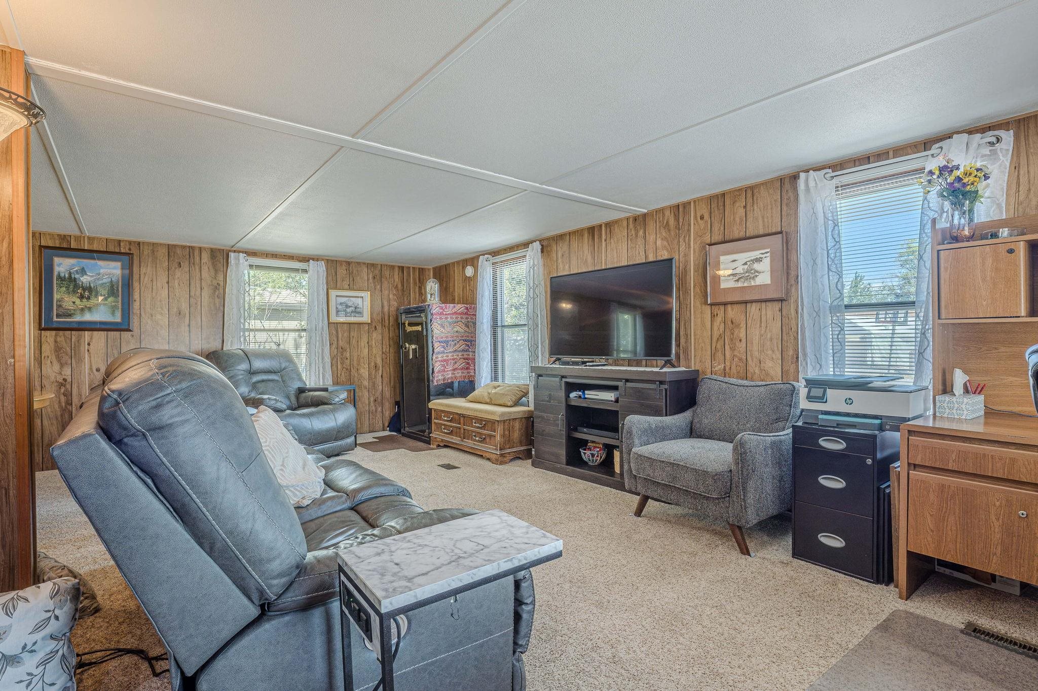 537 Pearce Avenue Property Photo 8