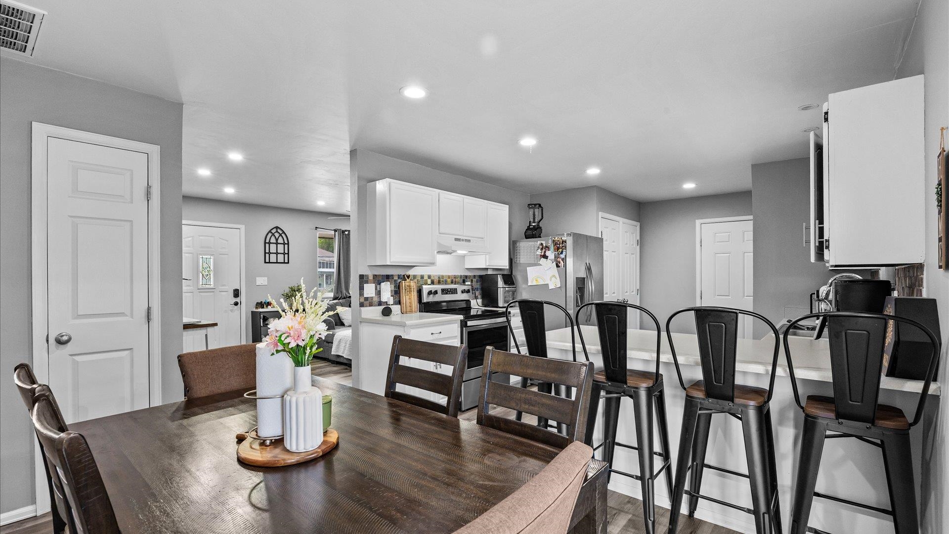 644 32 Road Property Photo 6