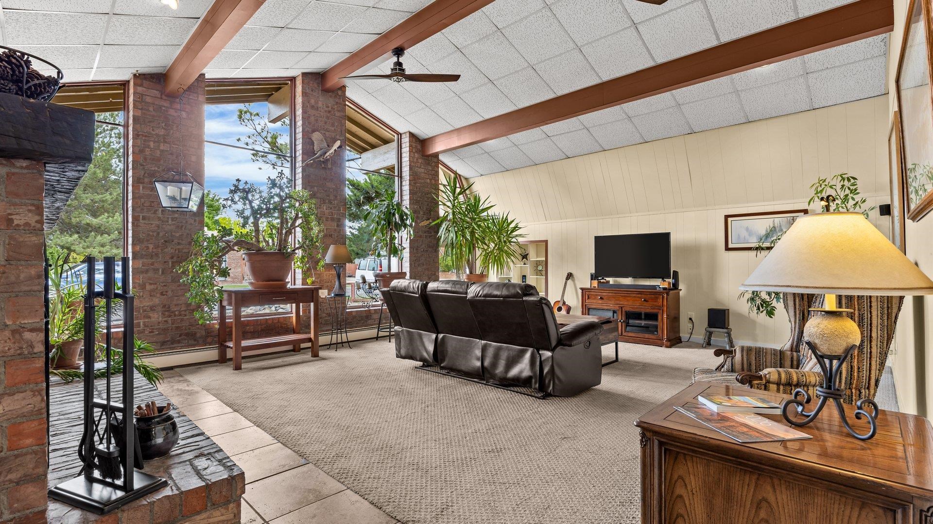 612 Ronlin Drive Property Photo 6