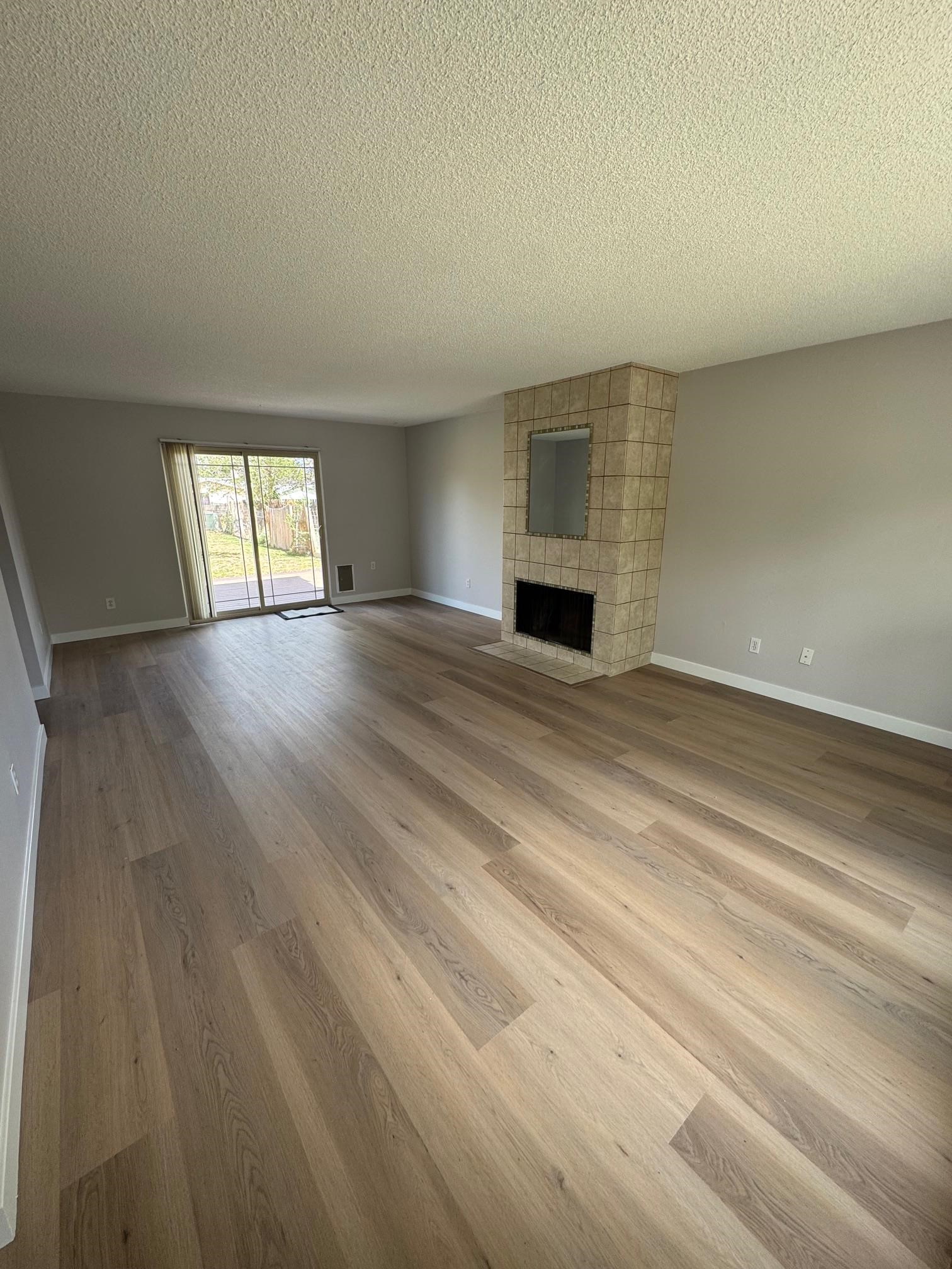 588 1/2 Redwing Lane Property Photo 3