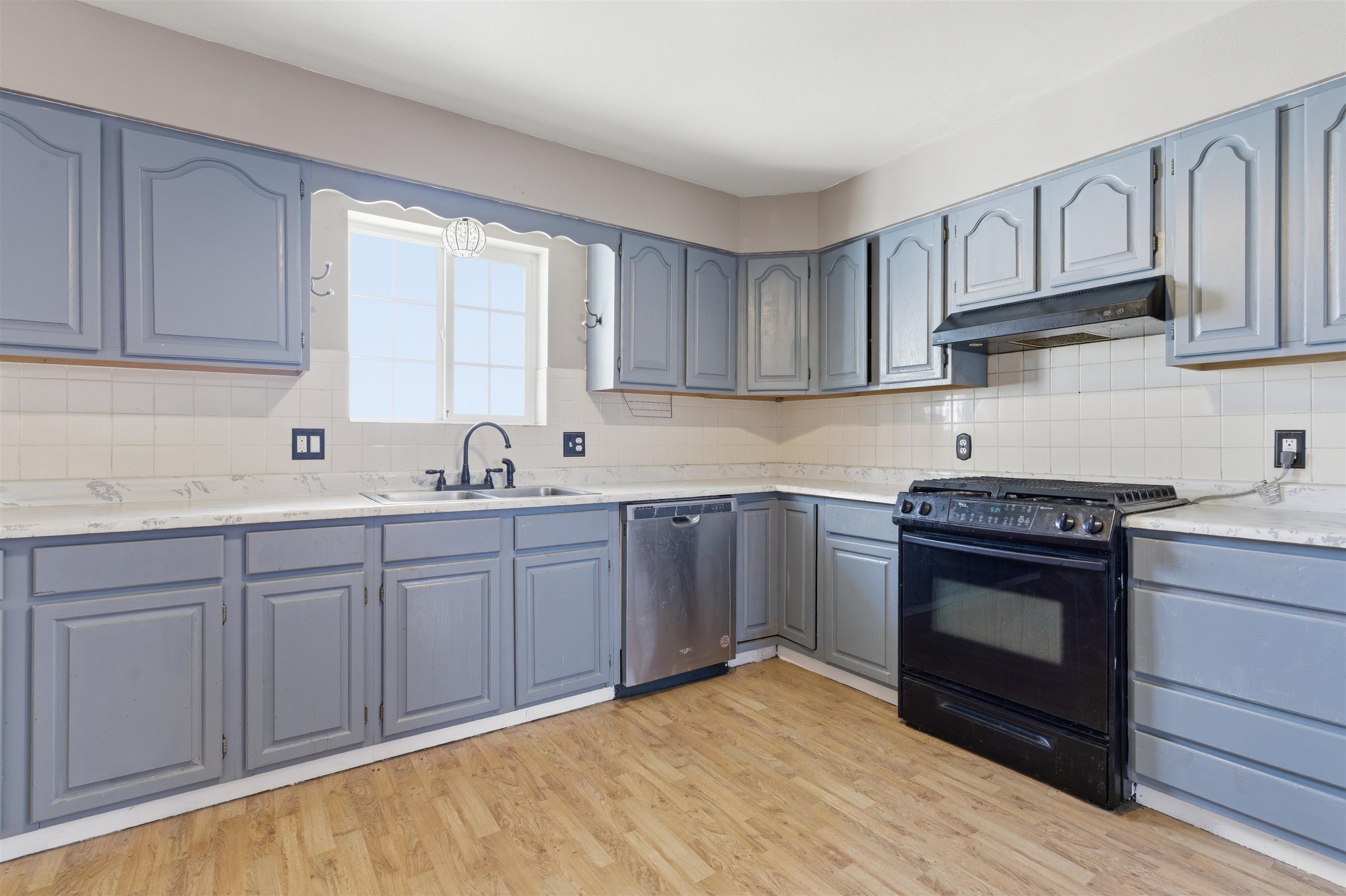 16216 2600 Road Property Photo 5