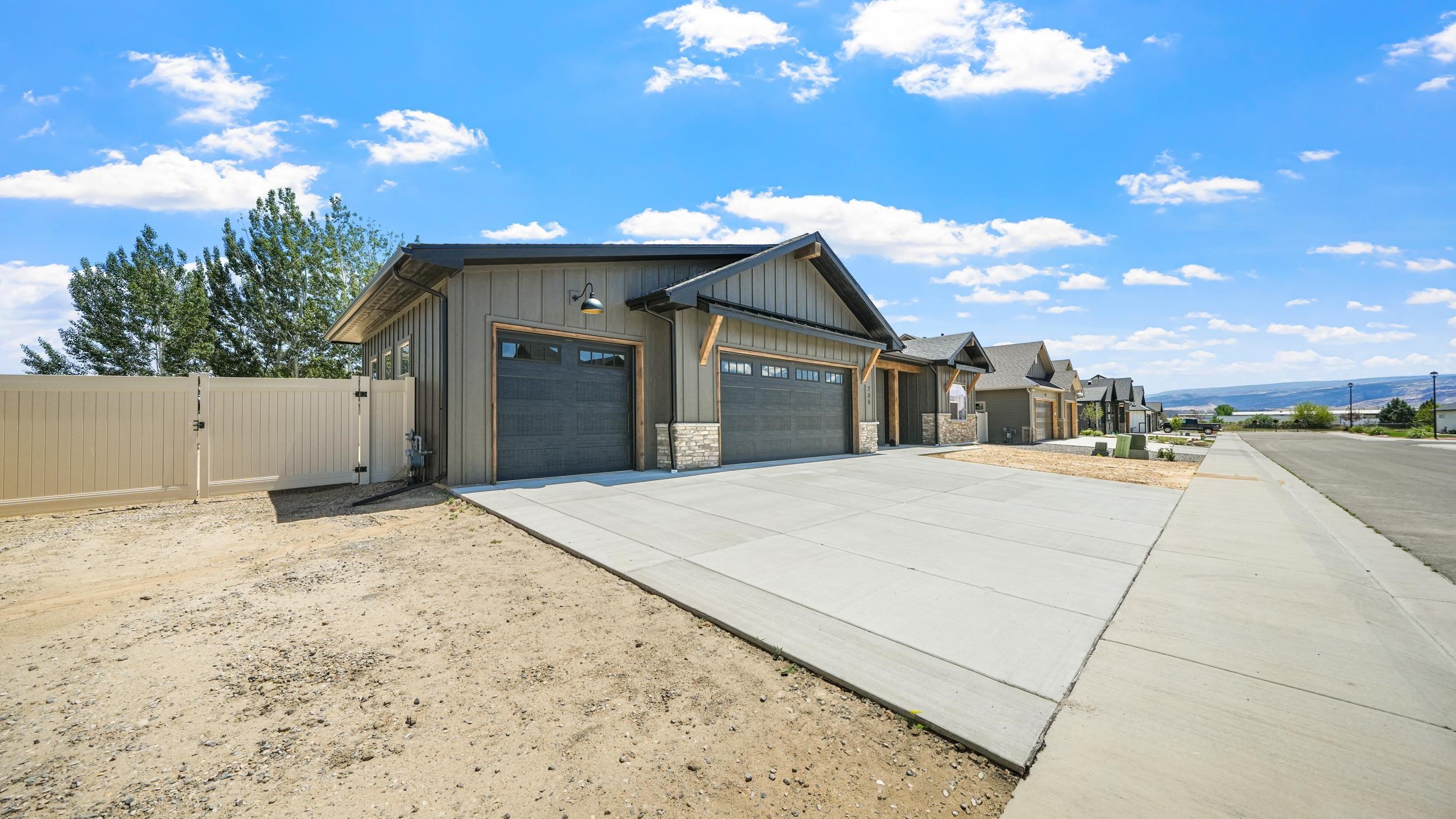 780 Captains Way Property Photo 10