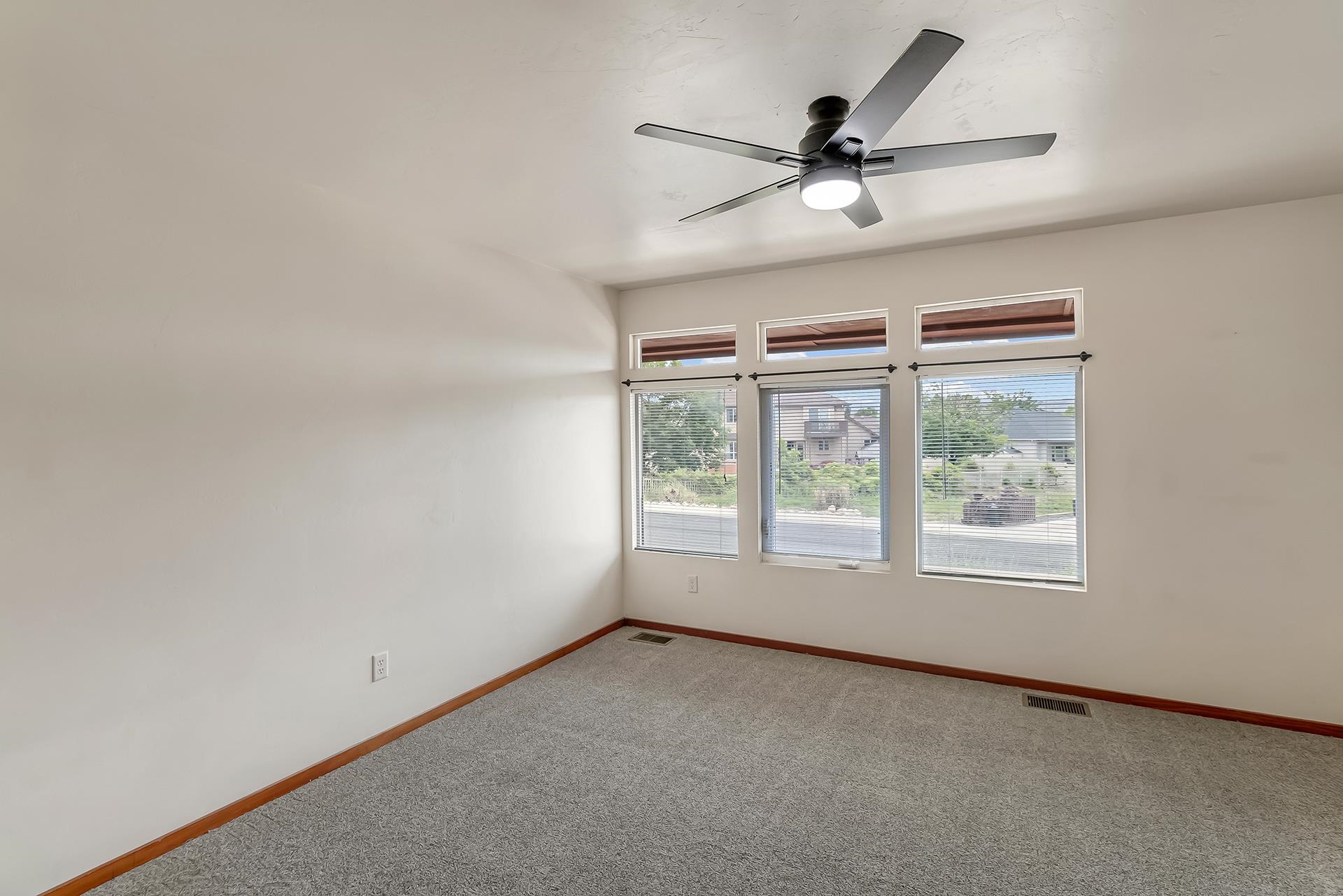 724 Ivanhoe Way Property Photo 27