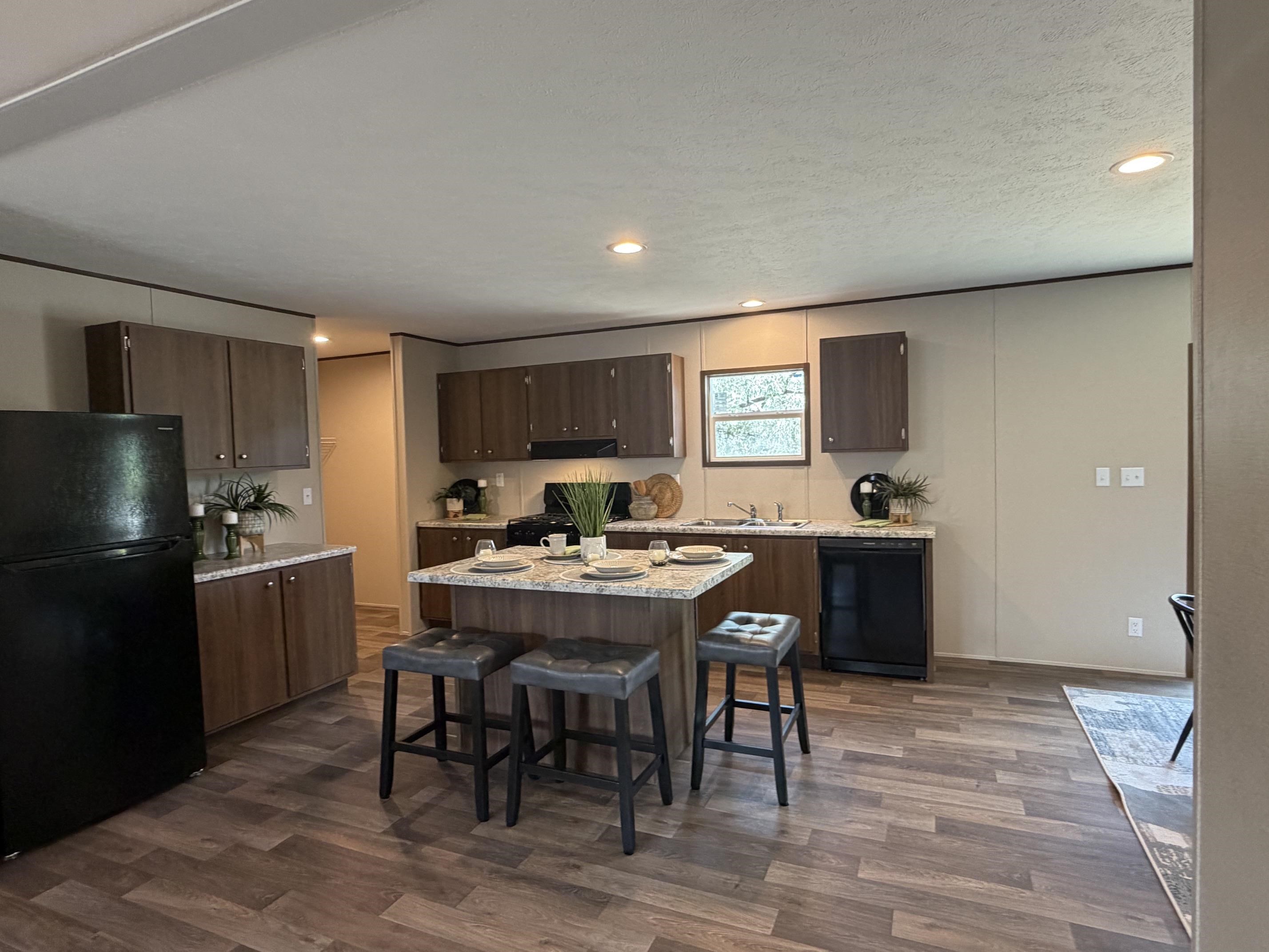 235 Silver Queen Circle Property Photo 4