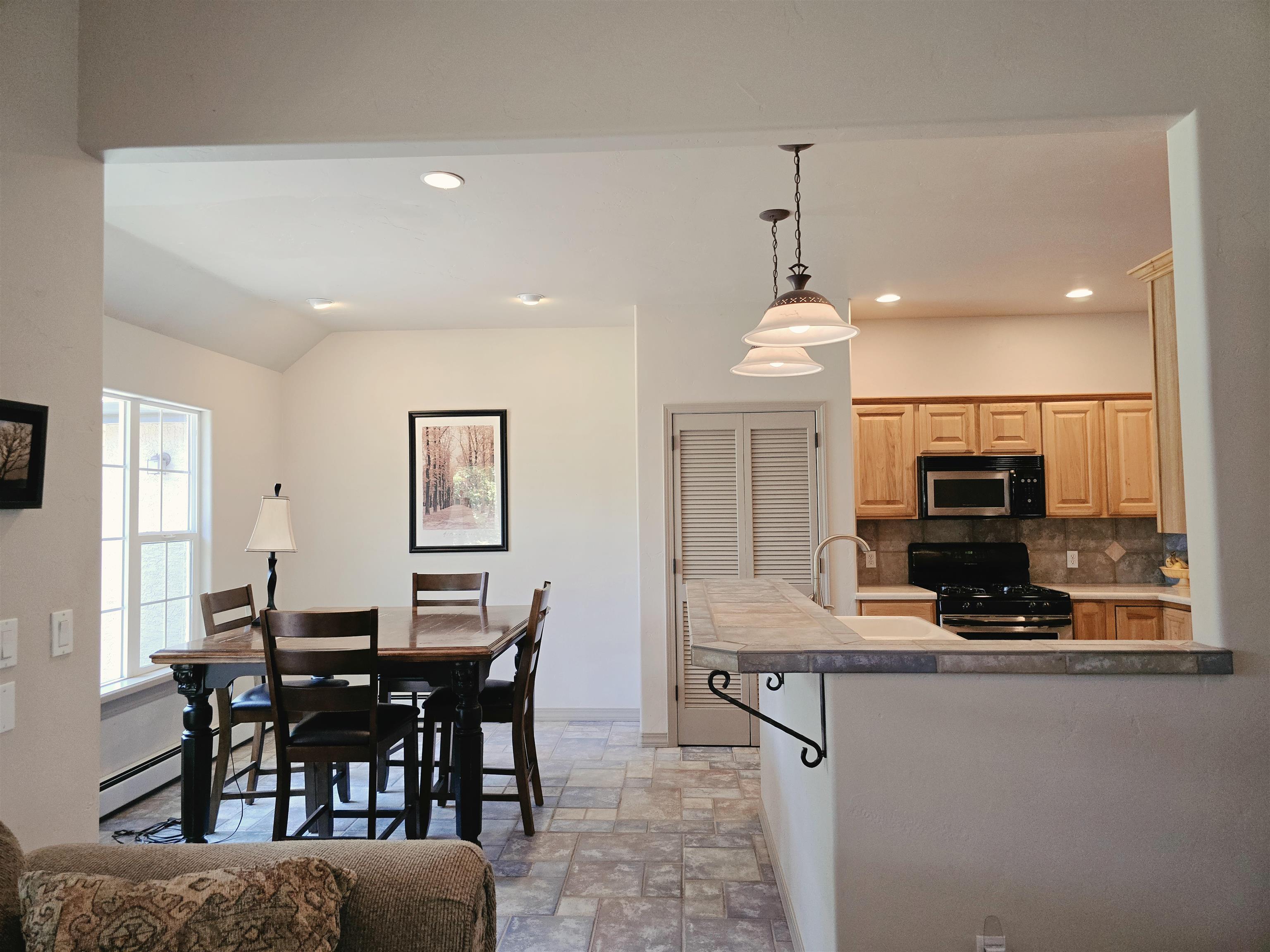 108 Mount View Drive Property Photo 8