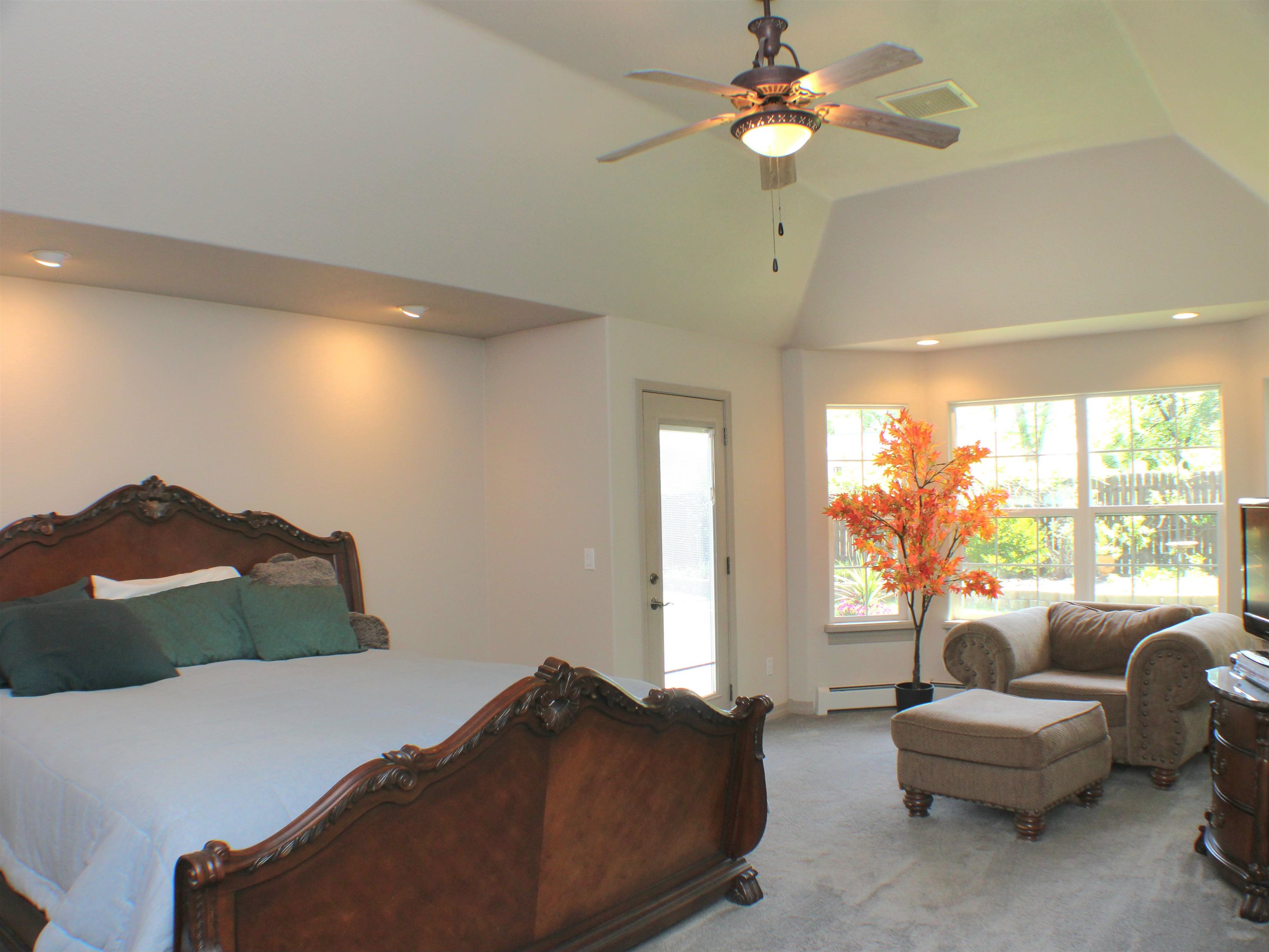 108 Mount View Drive Property Photo 13