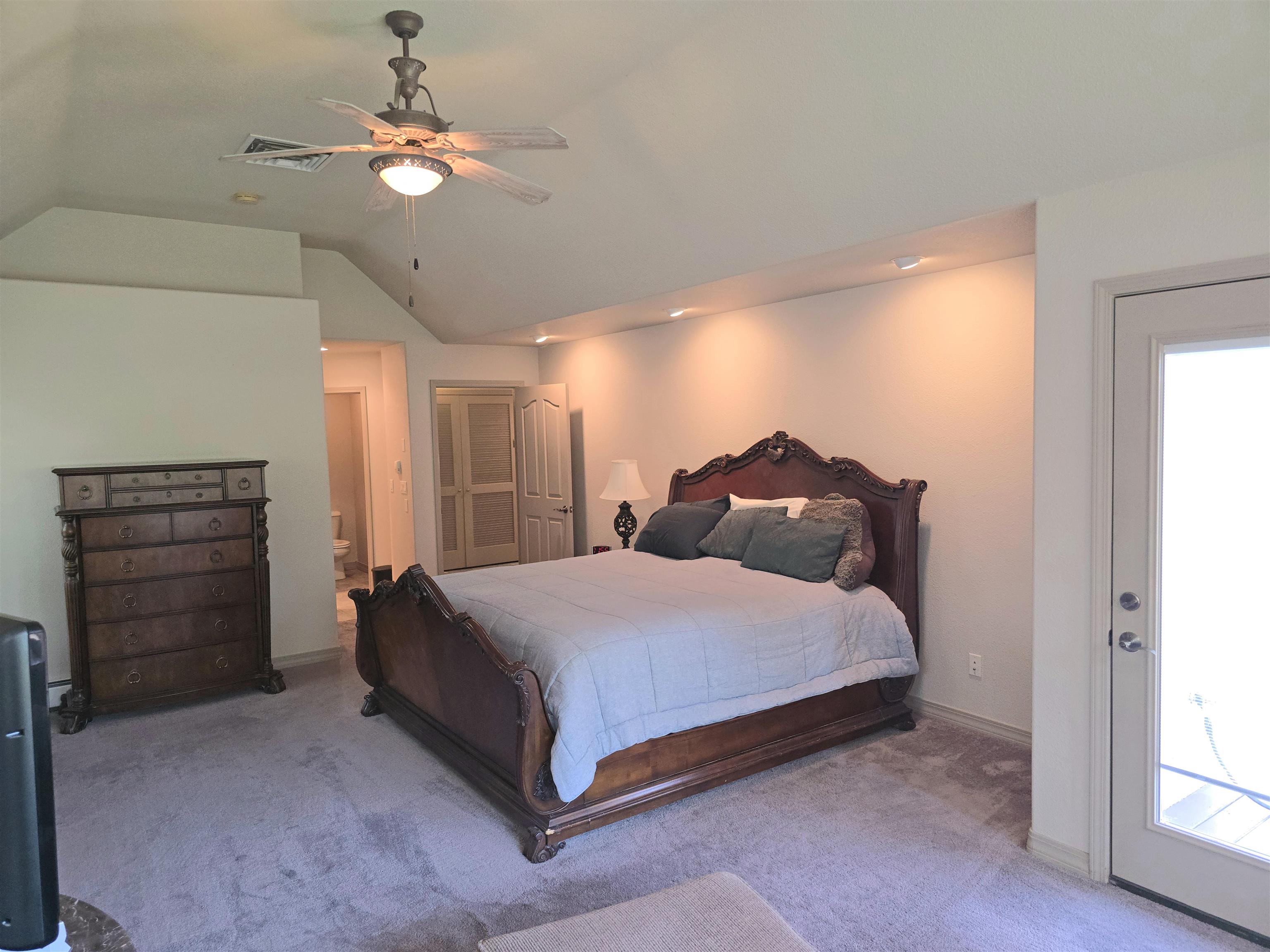 108 Mount View Drive Property Photo 14