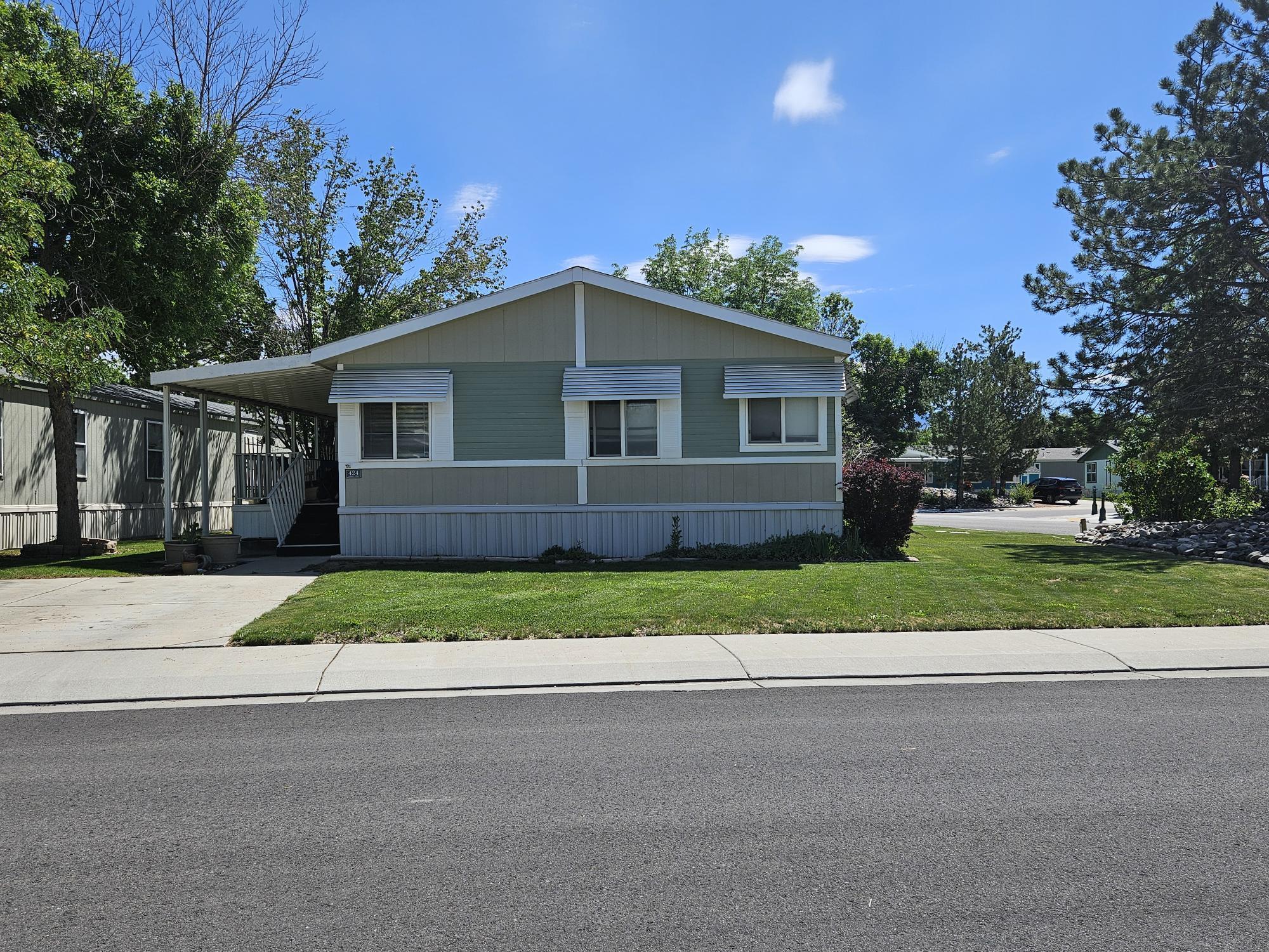435 32 Road Property Photo 1
