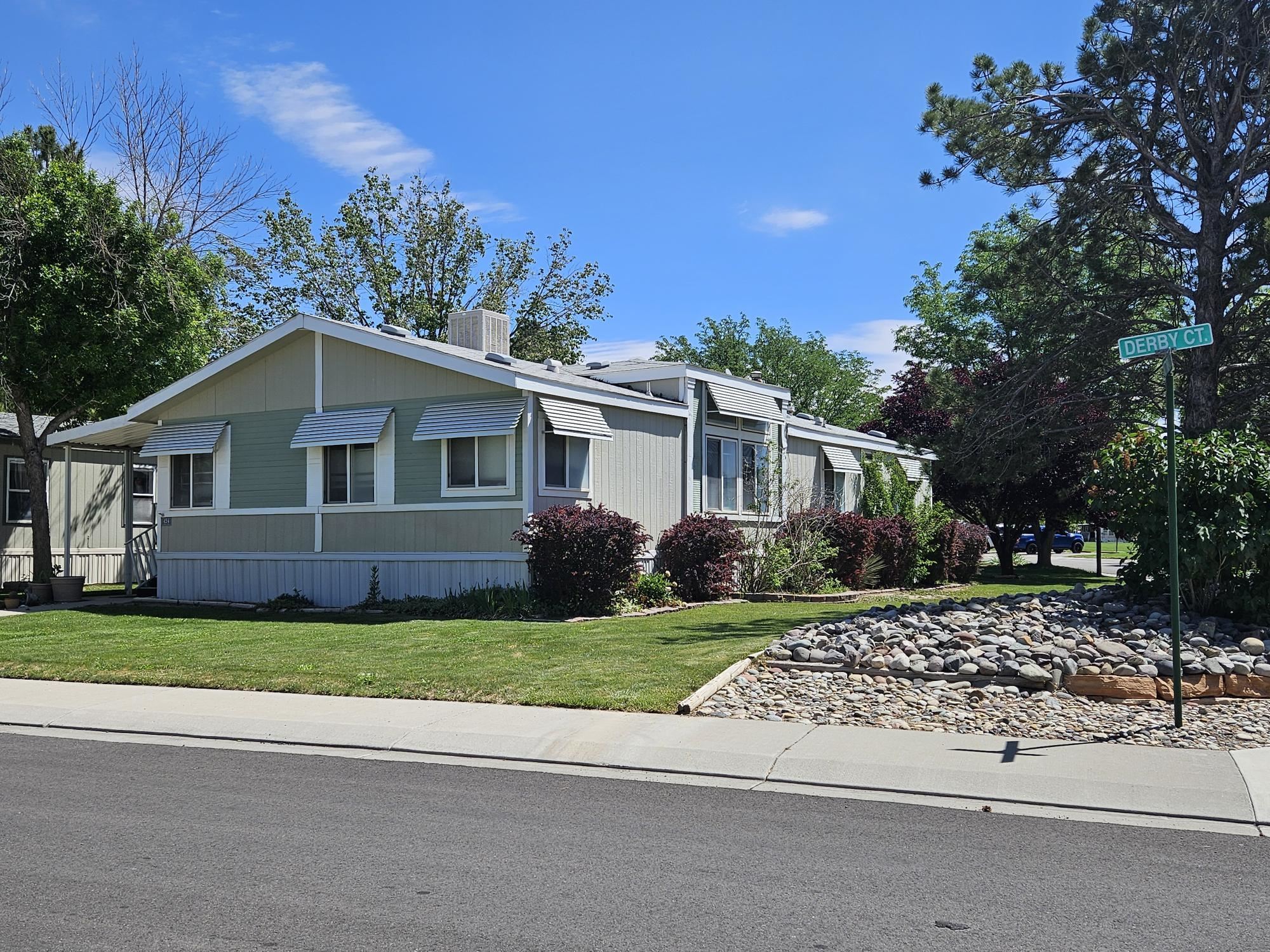 435 32 Road Property Photo 2