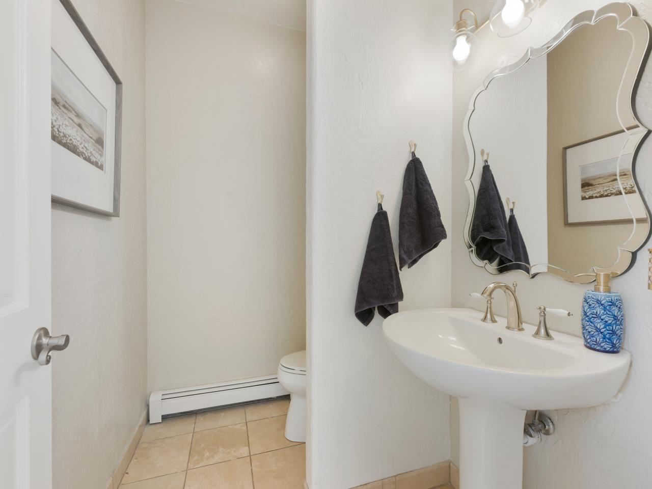 2433 H Road Property Photo 9