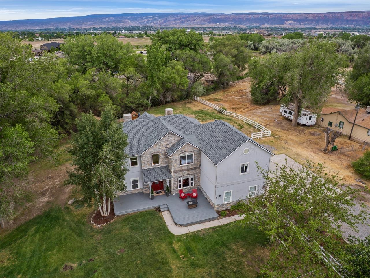 2433 H Road Property Photo 40