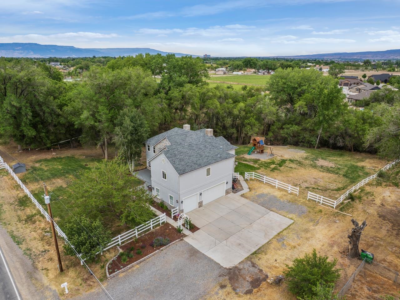 2433 H Road Property Photo 41