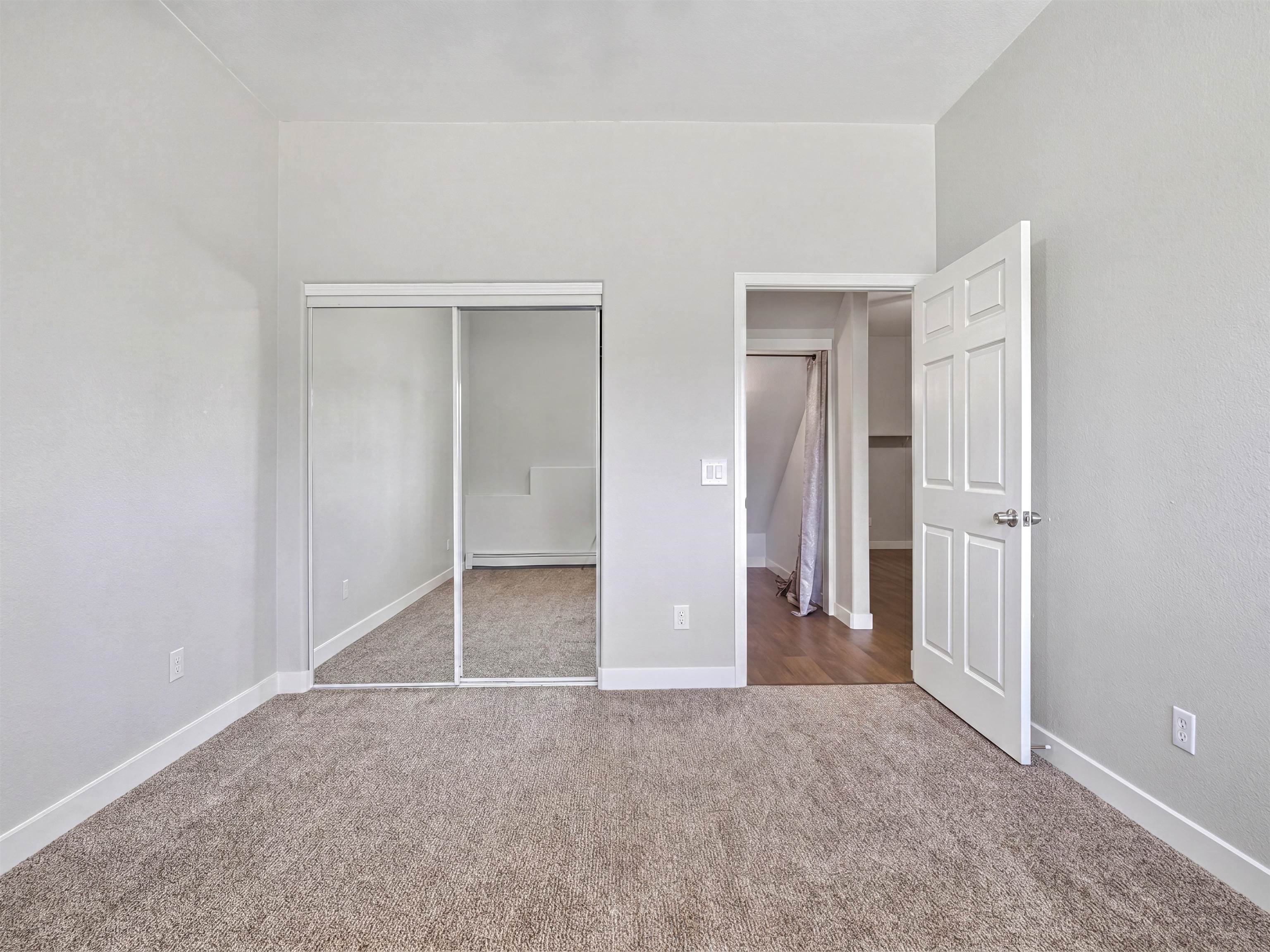 540 Ridgestone Court Property Photo 34