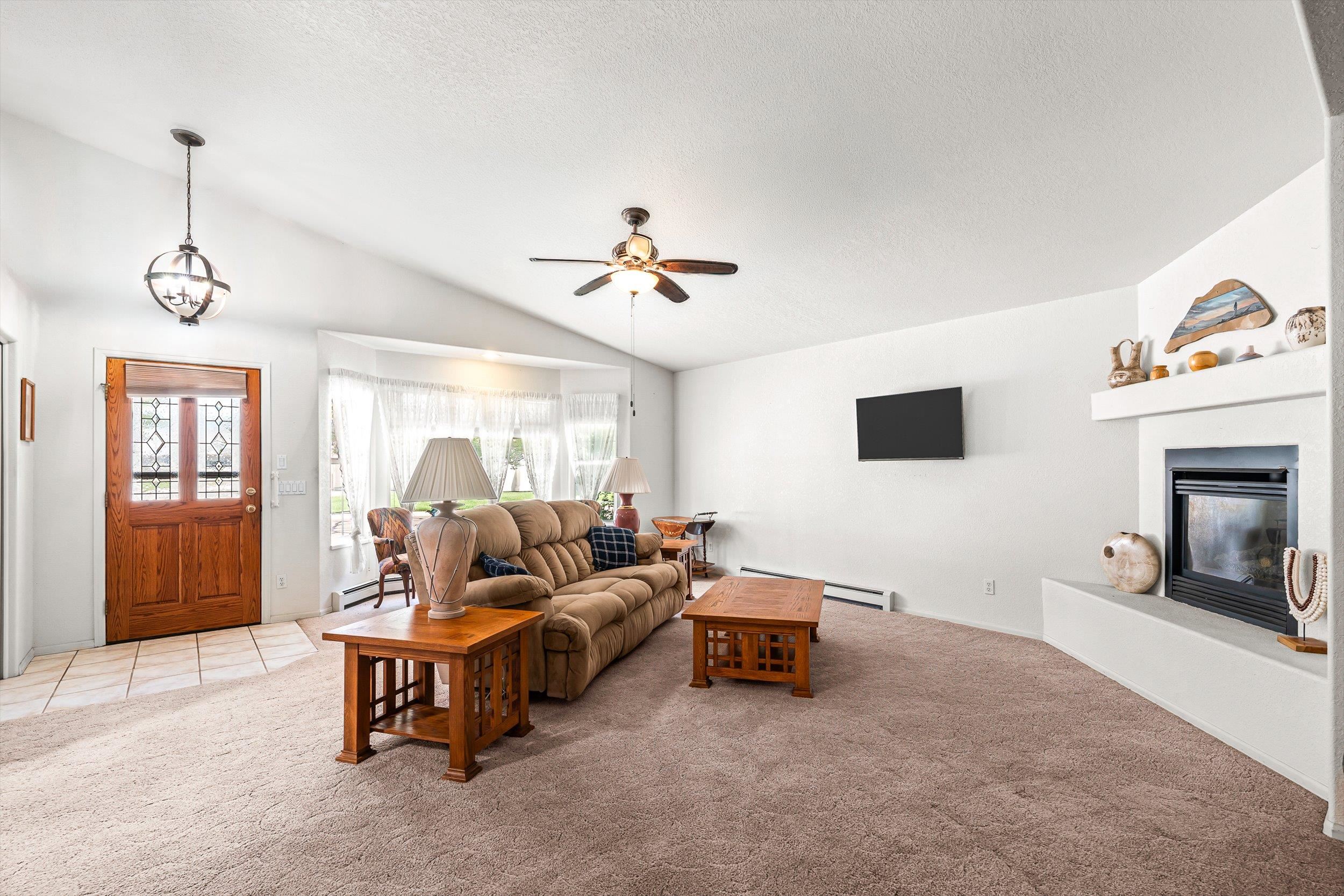 609 Shadowbrook Drive Property Photo 4