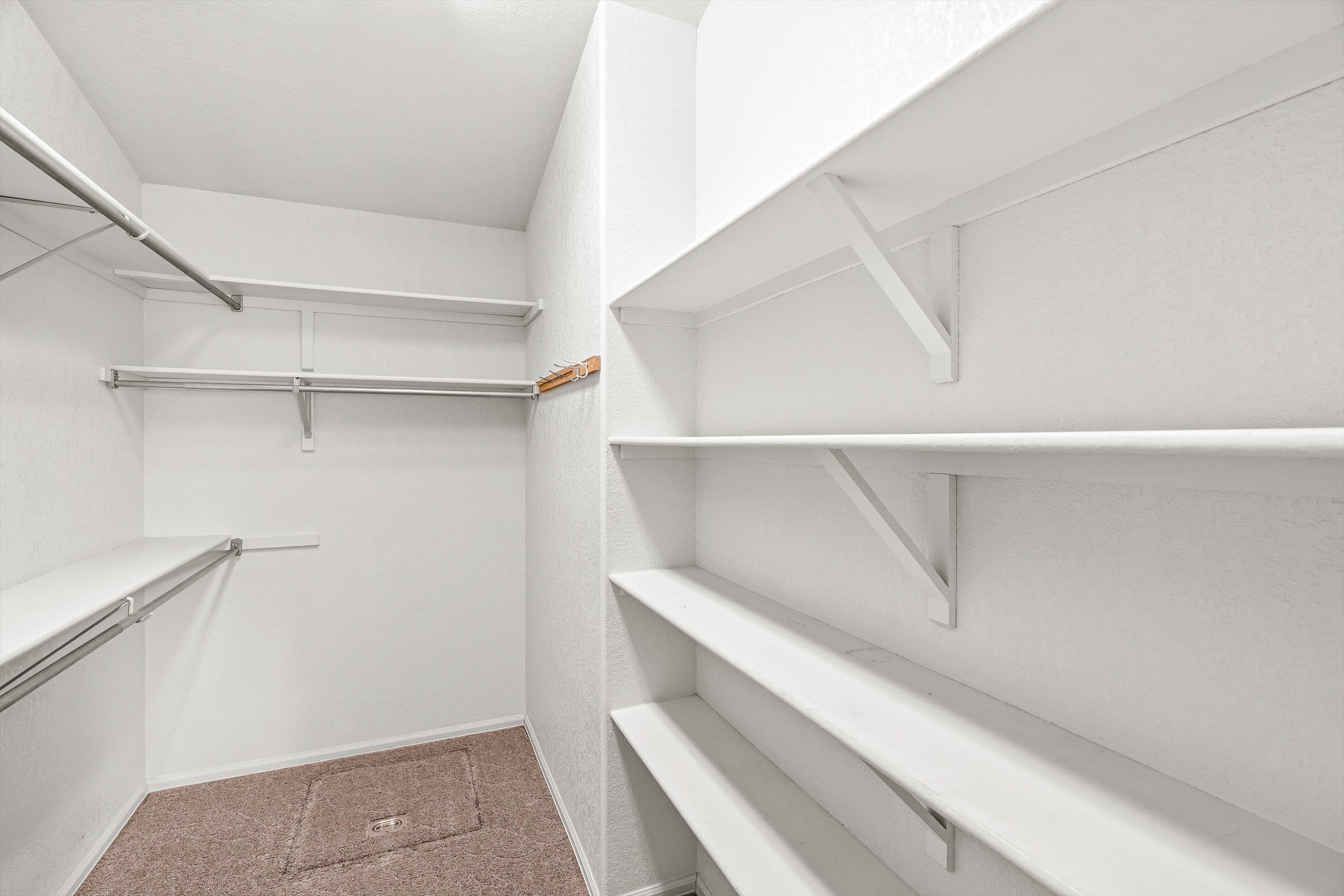 609 Shadowbrook Drive Property Photo 19