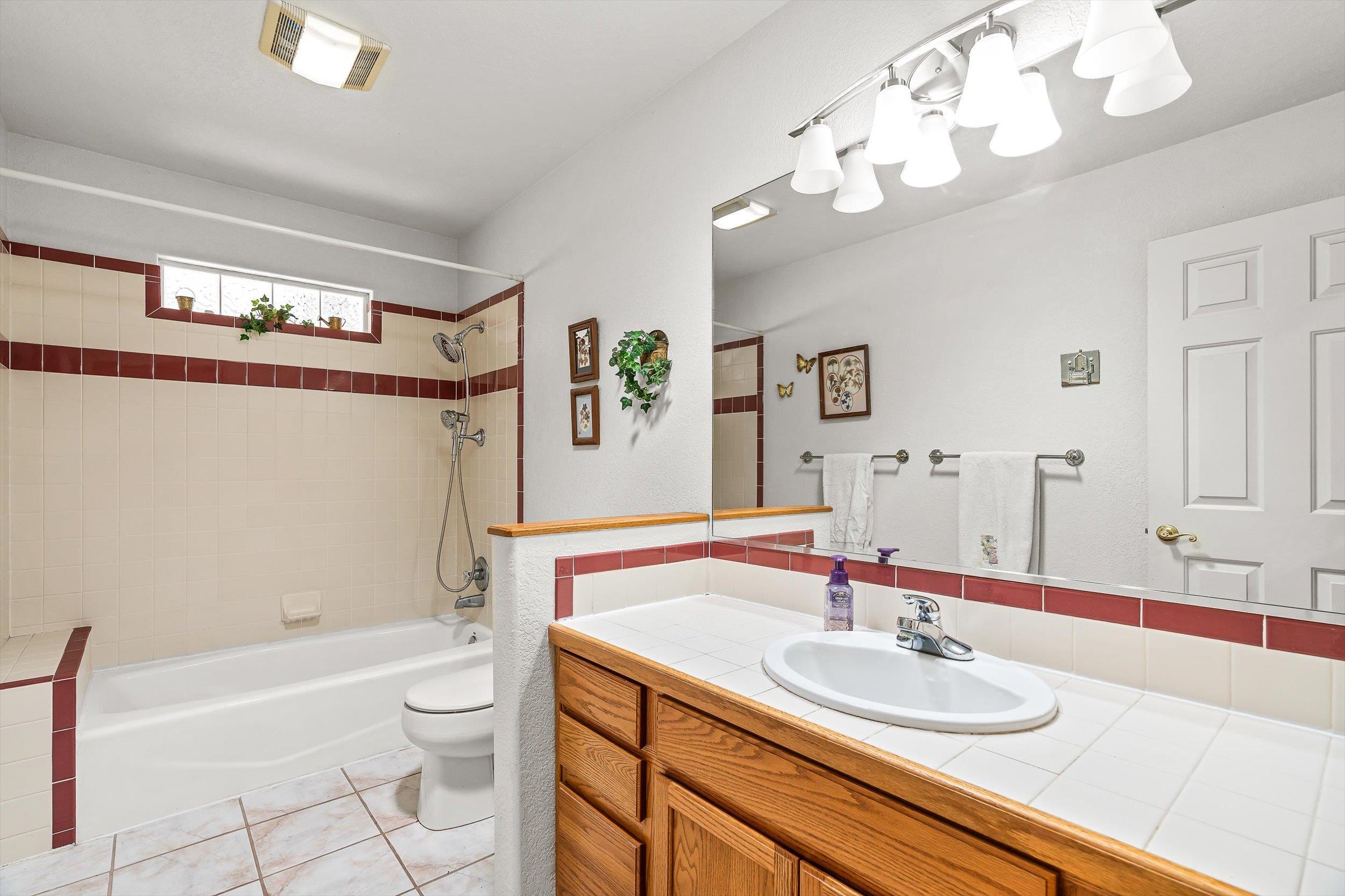609 Shadowbrook Drive Property Photo 22