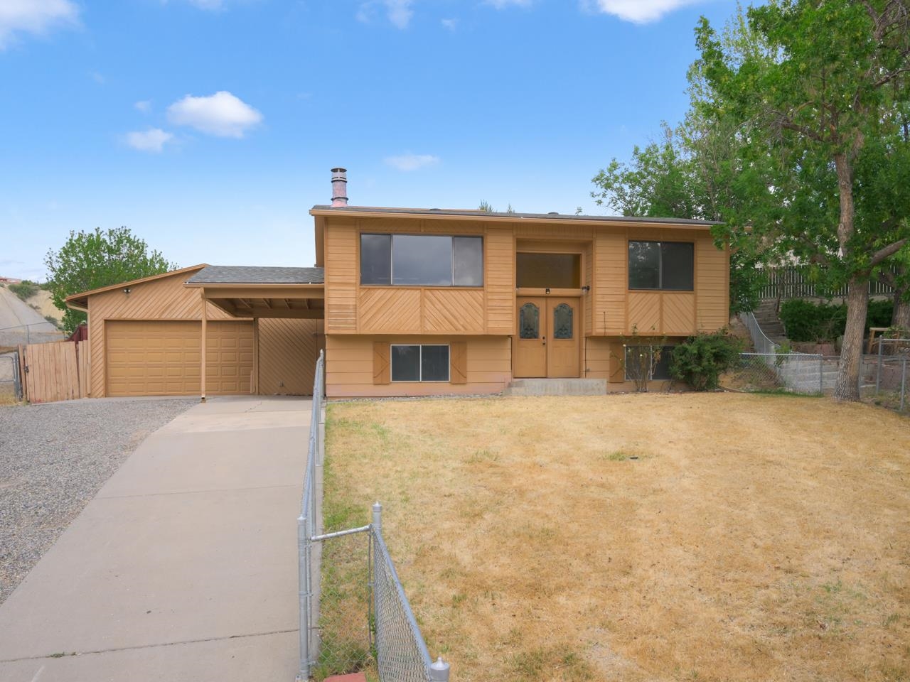 2808 Bookcliff Avenue Property Photo 2