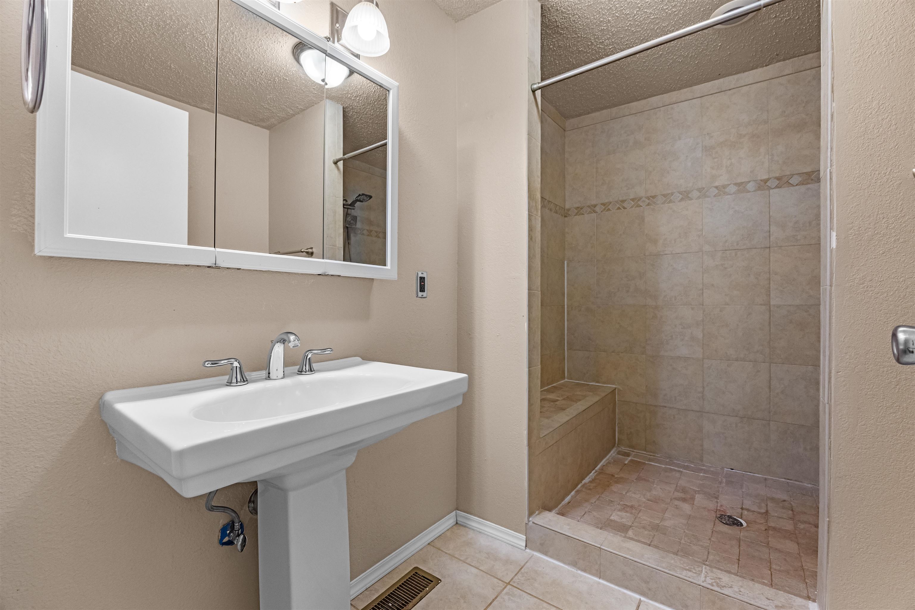 49991 Eagles Way Property Photo 21