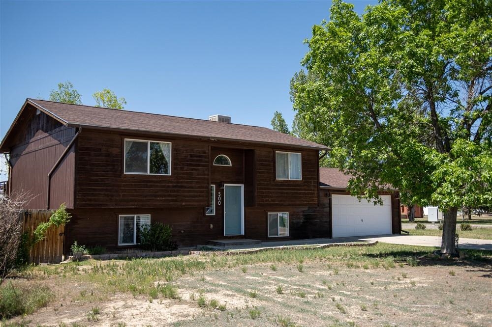 500 W Rider Road Property Photo 1