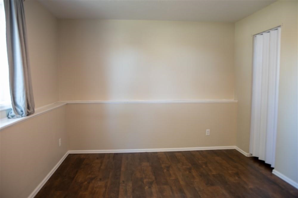 500 W Rider Road Property Photo 19