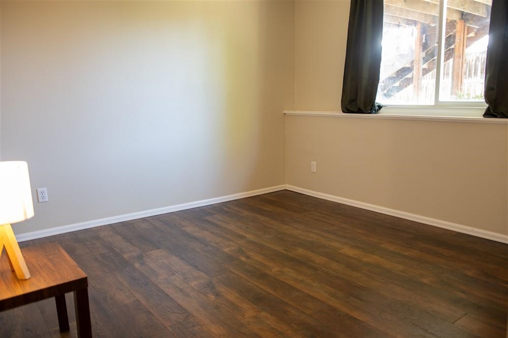 500 W Rider Road Property Photo 21