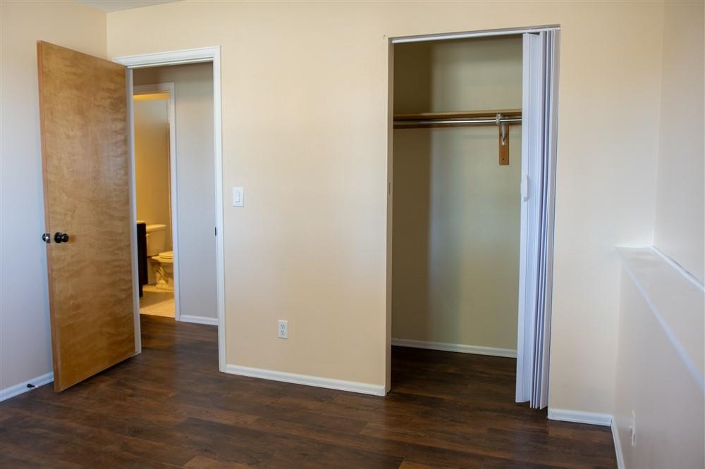500 W Rider Road Property Photo 26