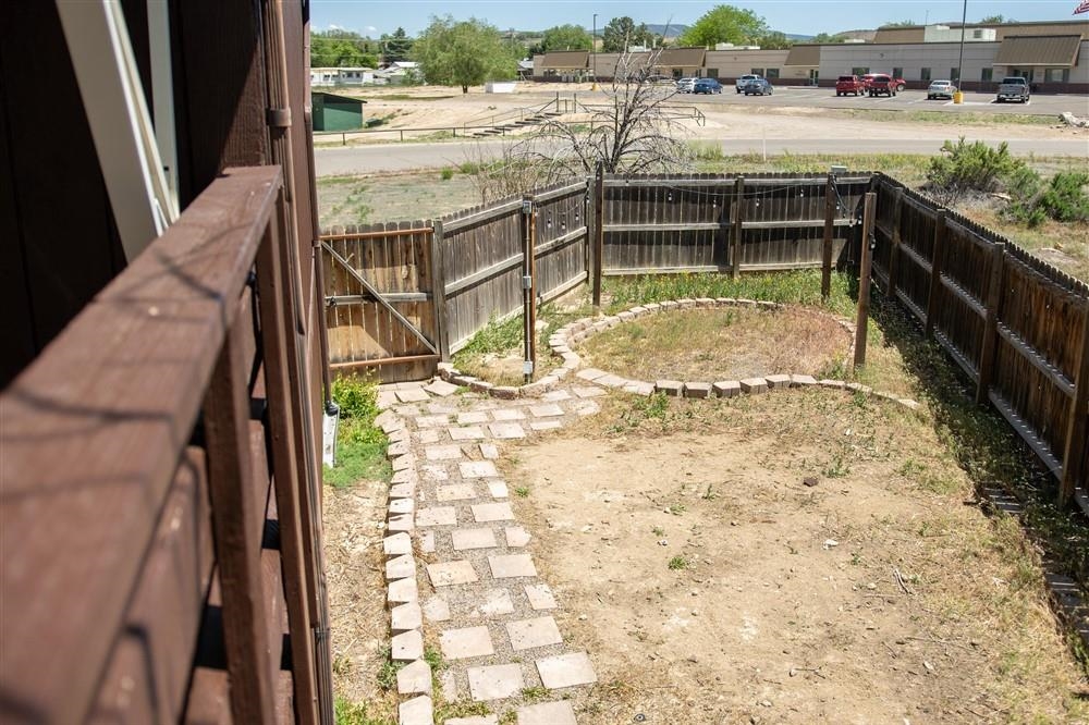 500 W Rider Road Property Photo 30