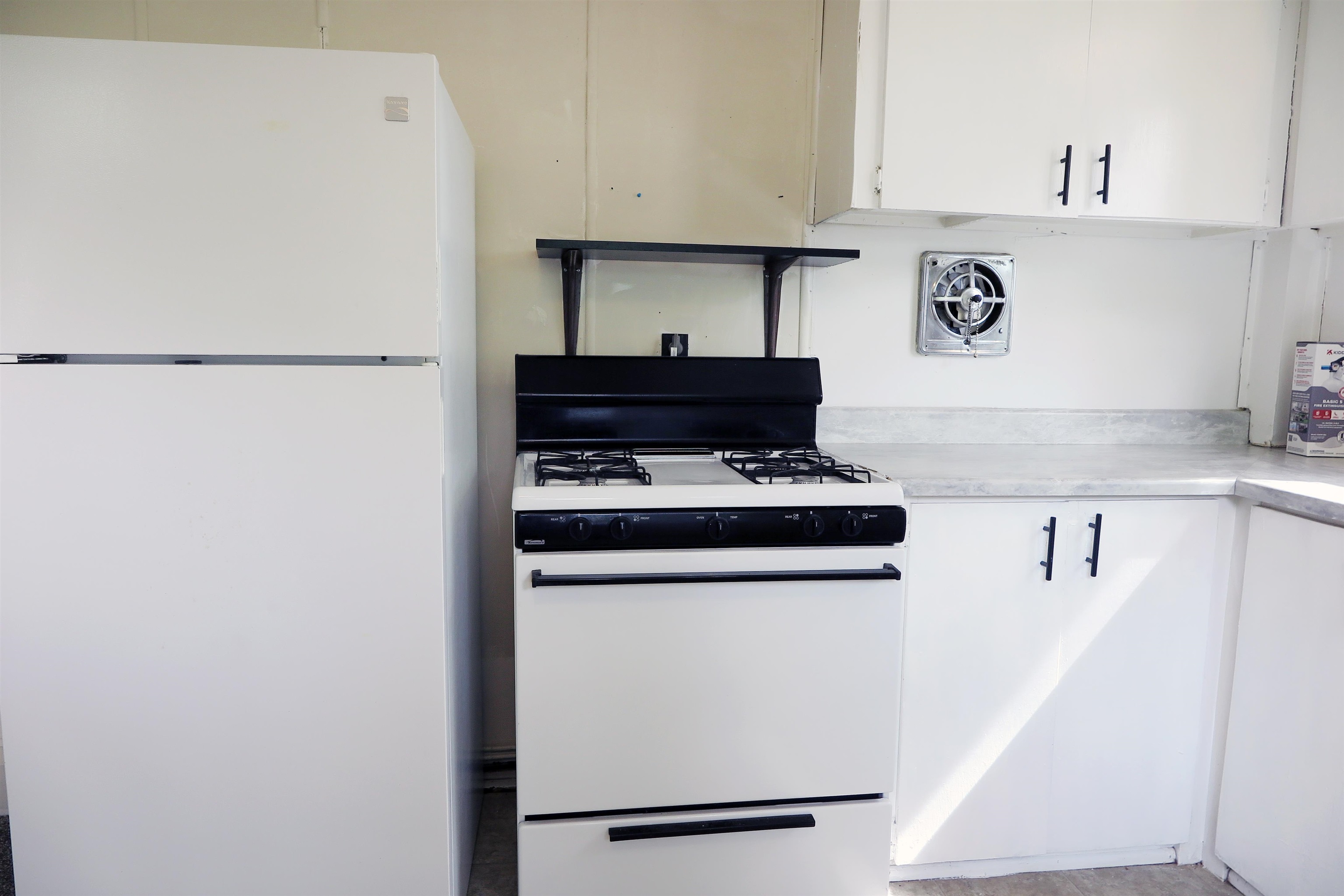 2713 B 1/2 Road Property Photo 4