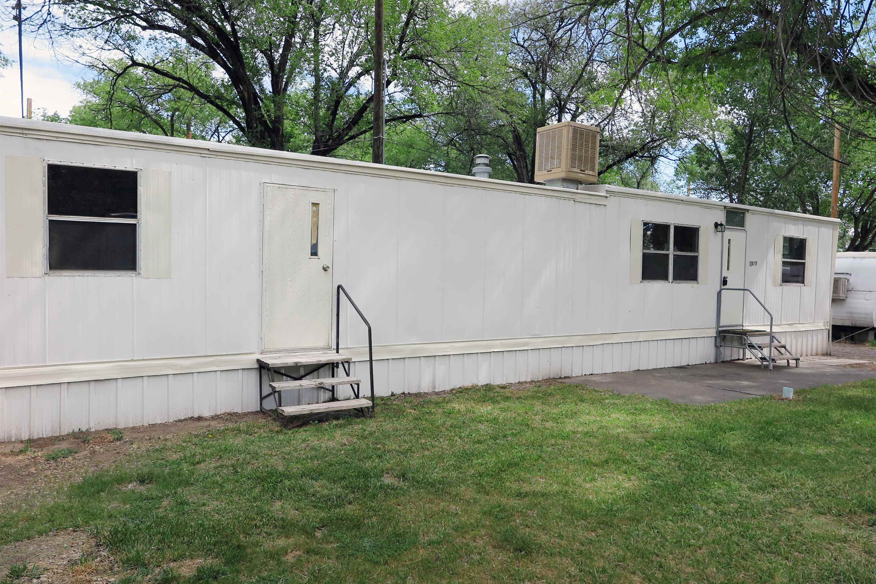 2713 B 1/2 Road Property Photo 17