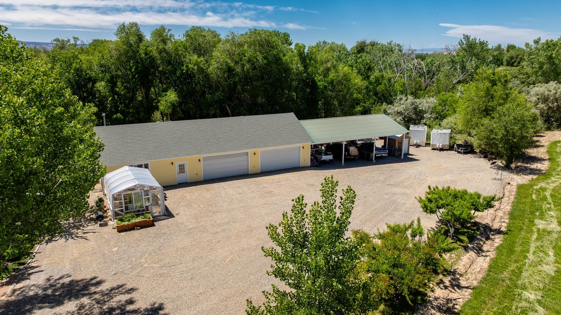 311 34 Road Property Photo 6