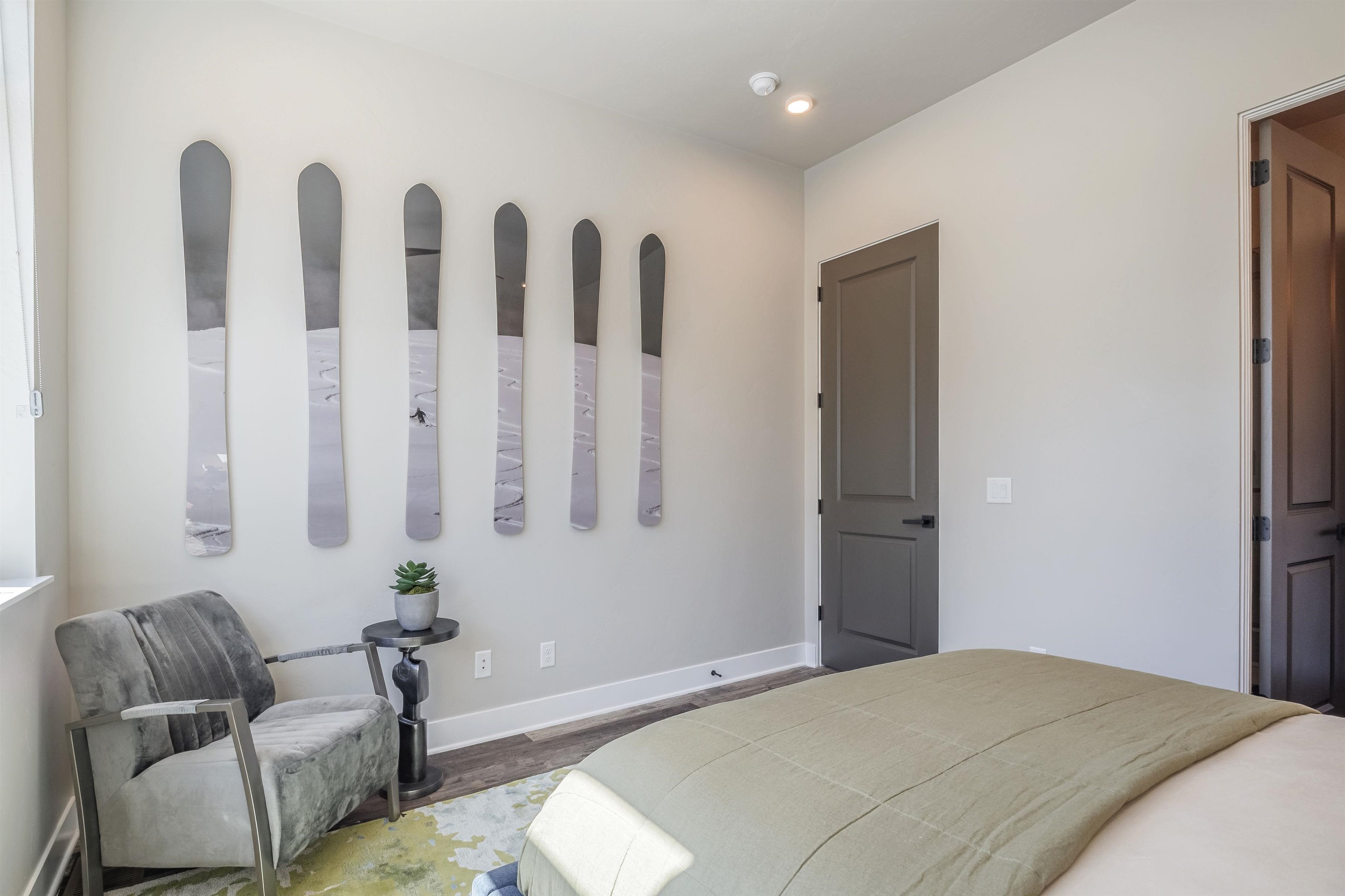 386 W Ridges Boulevard Property Photo 27