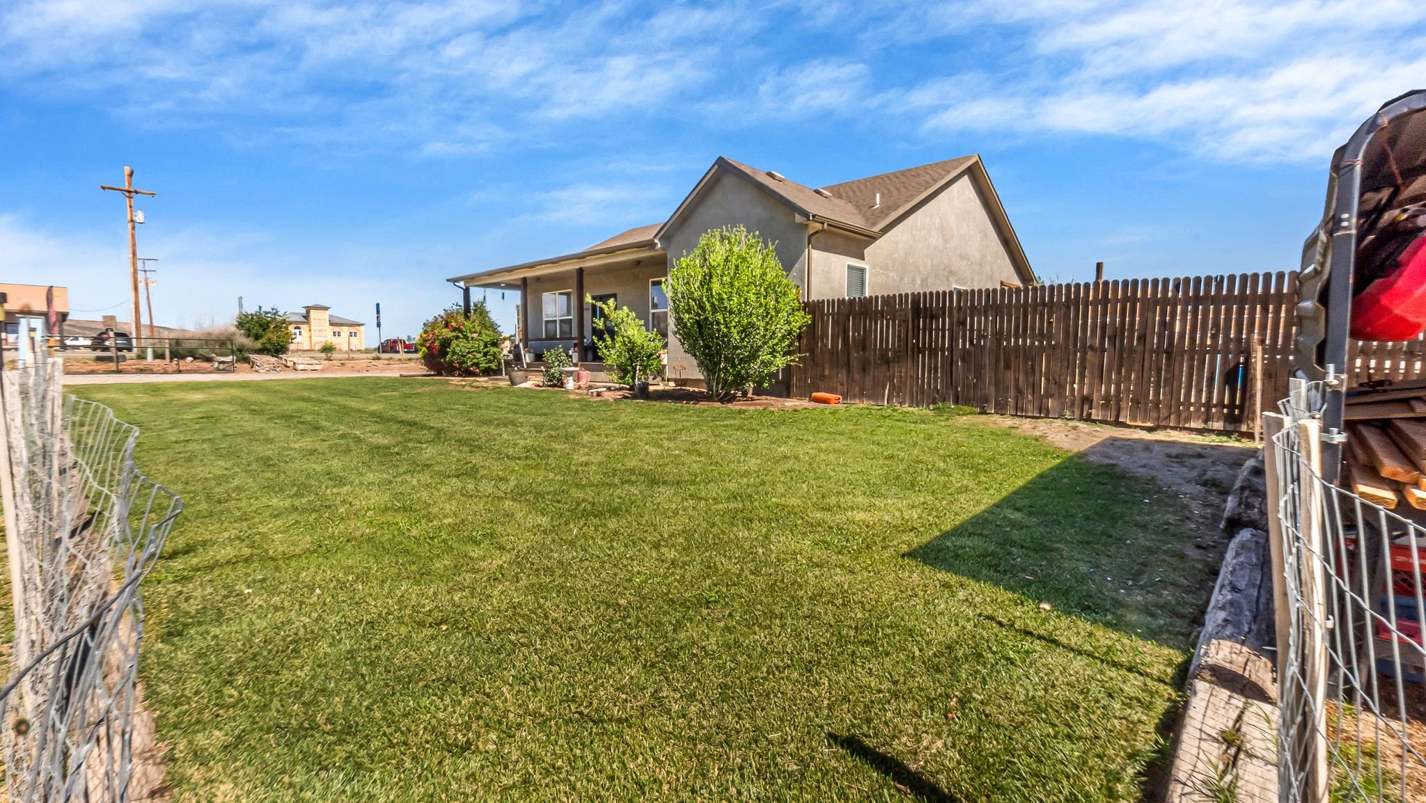 1348 13 Road Property Photo 4