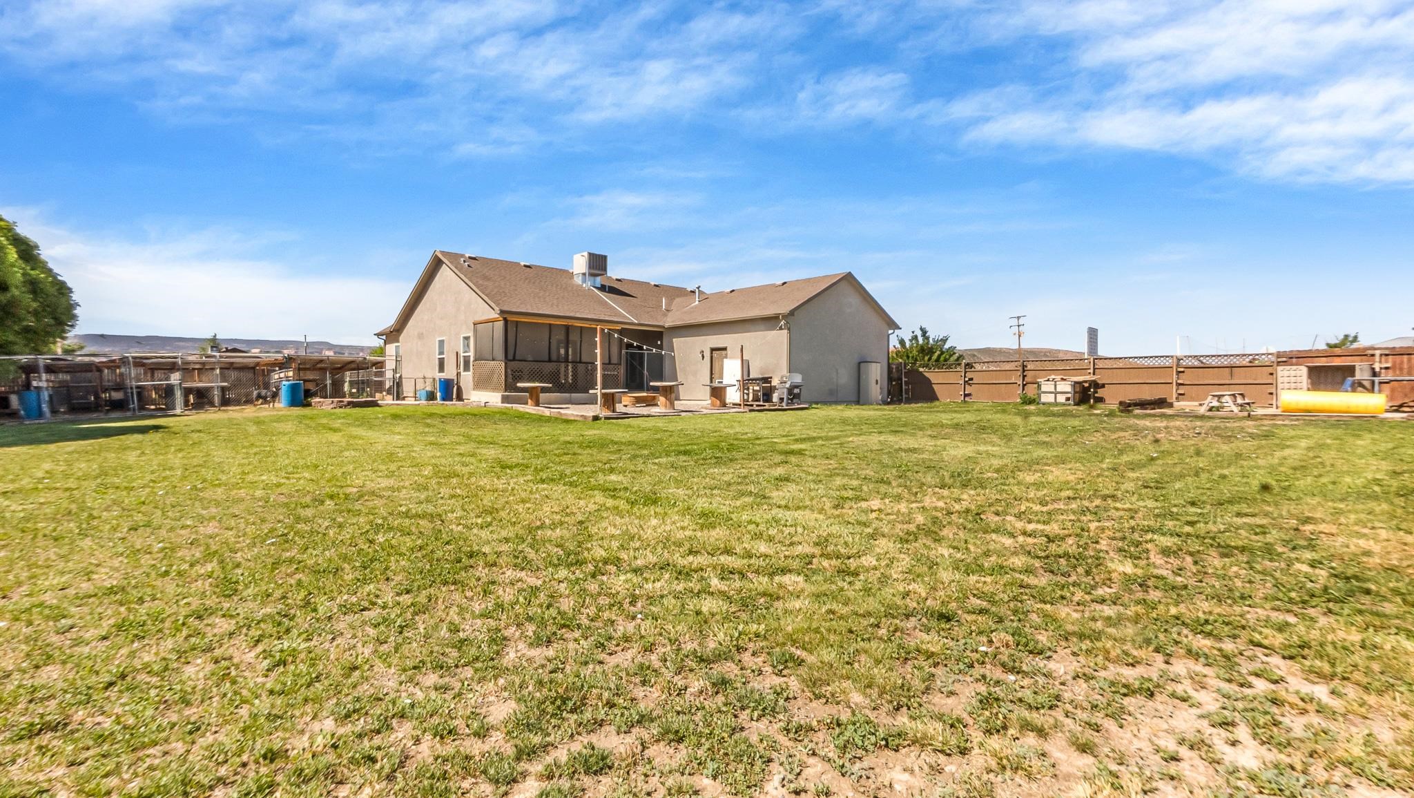 1348 13 Road Property Photo 6