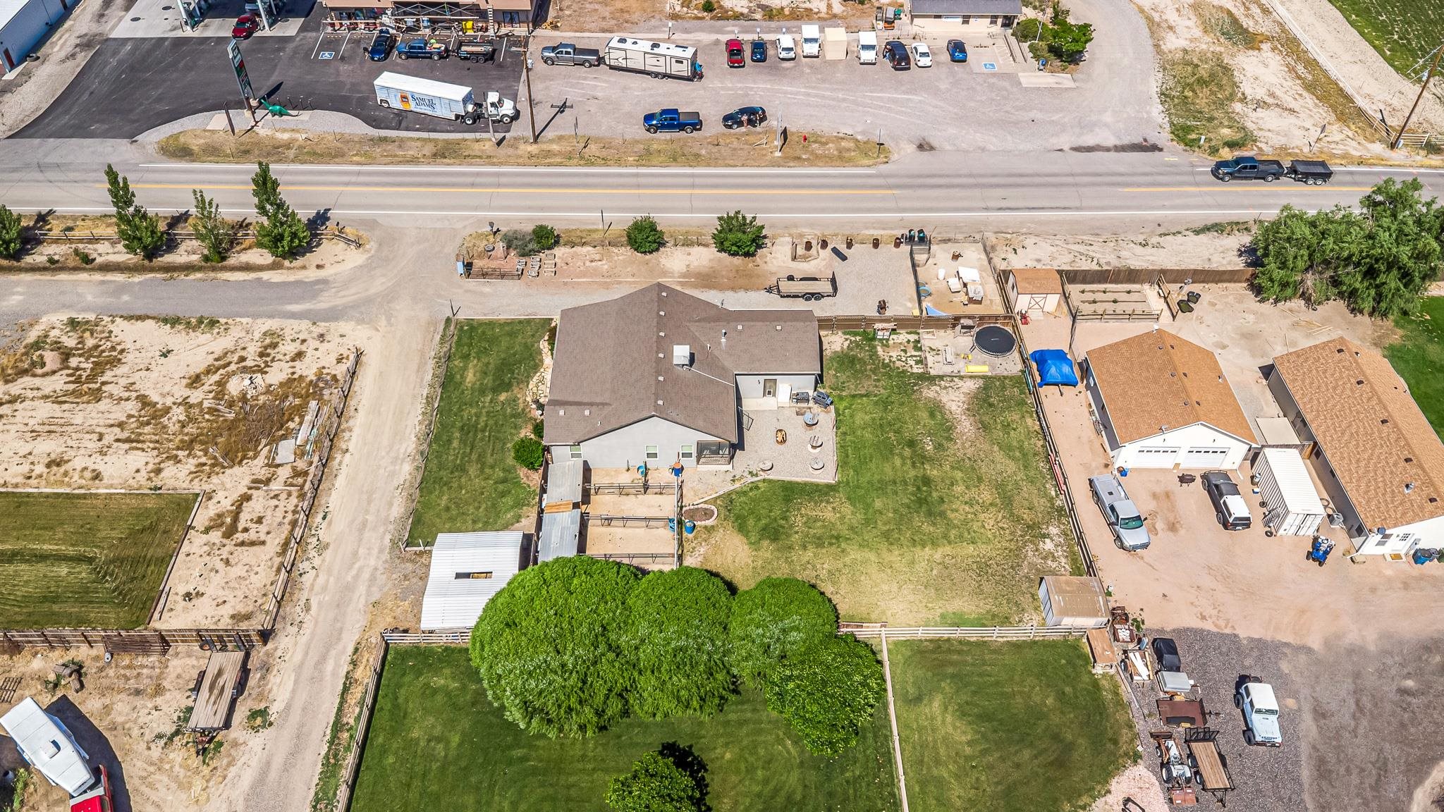 1348 13 Road Property Photo 37