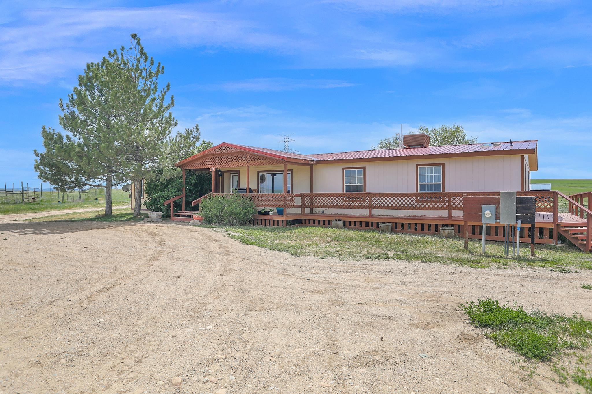 587 Roberts Road Property Photo 2