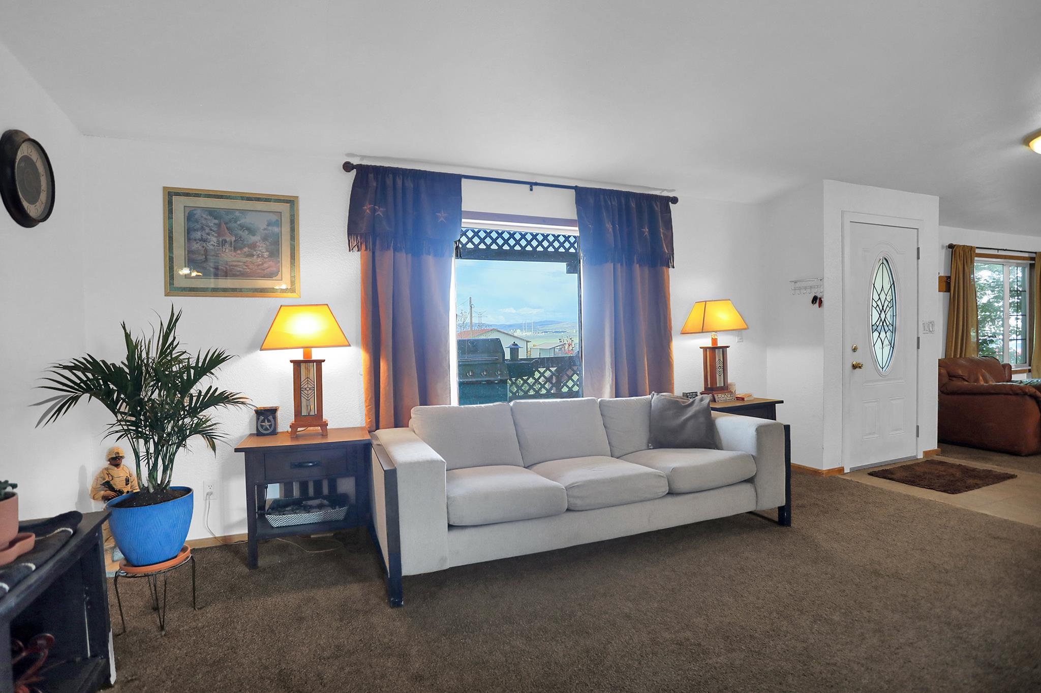 587 Roberts Road Property Photo 4