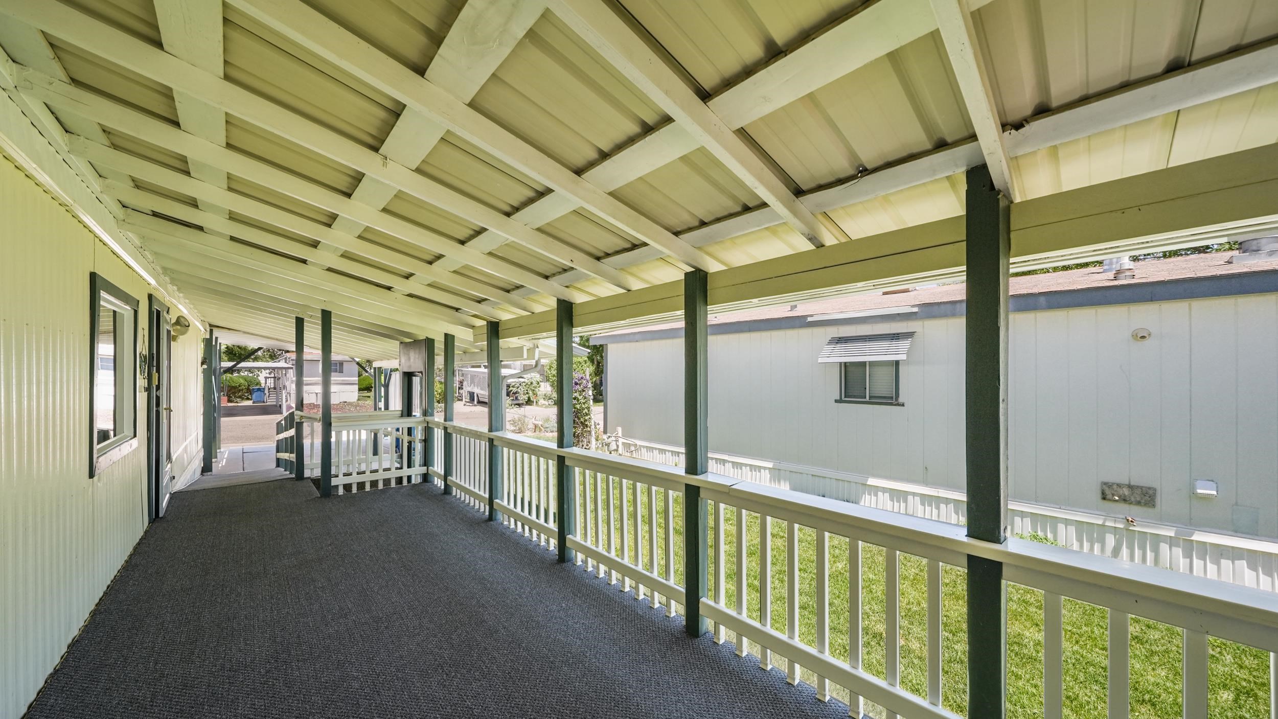 3251 E Road Property Photo 6