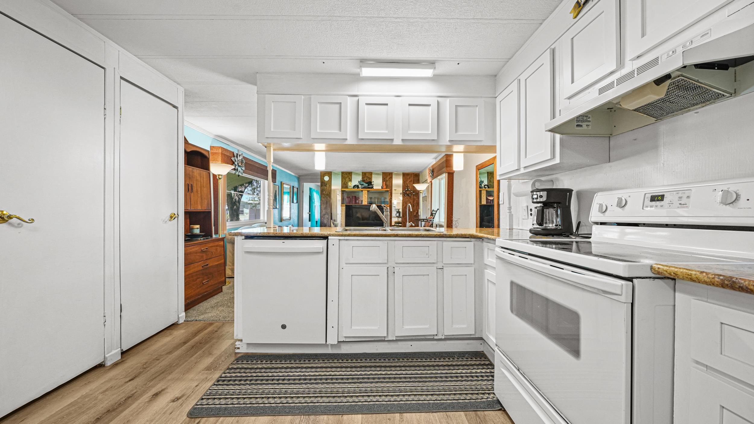 3251 E Road Property Photo 13