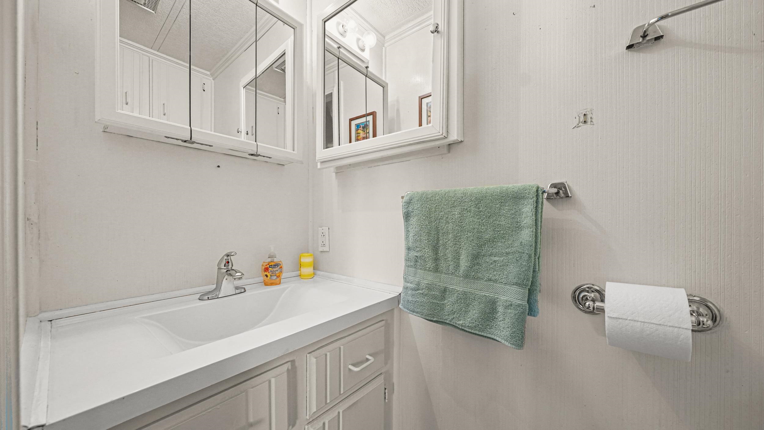 3251 E Road Property Photo 20