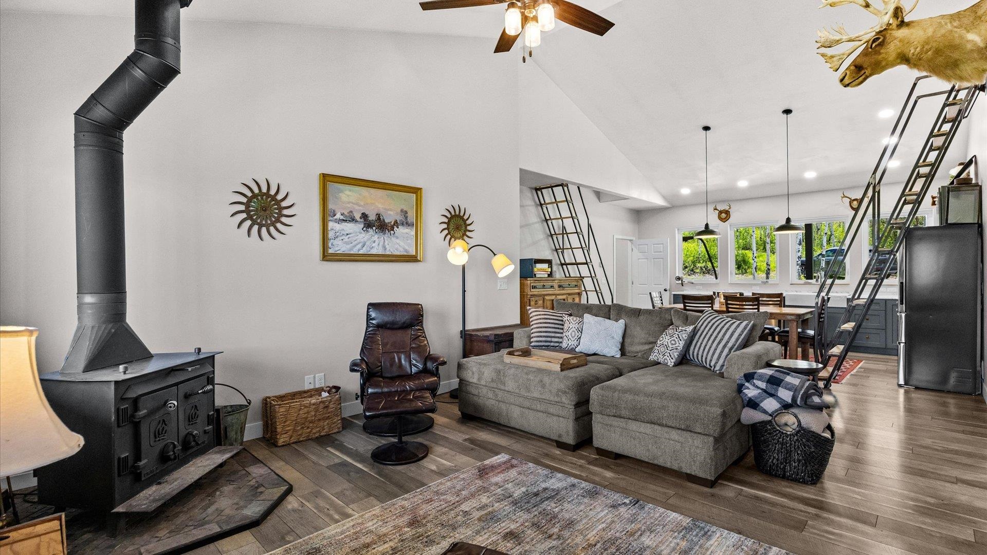 49554 E Golden Drive Property Photo 13