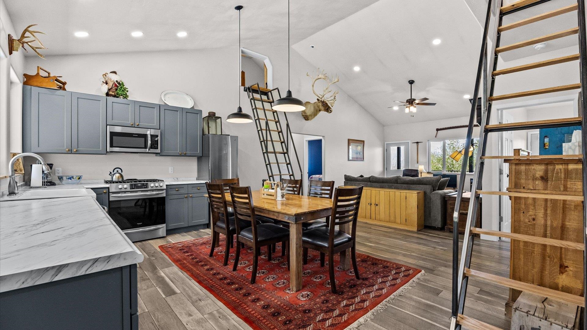 49554 E Golden Drive Property Photo 18