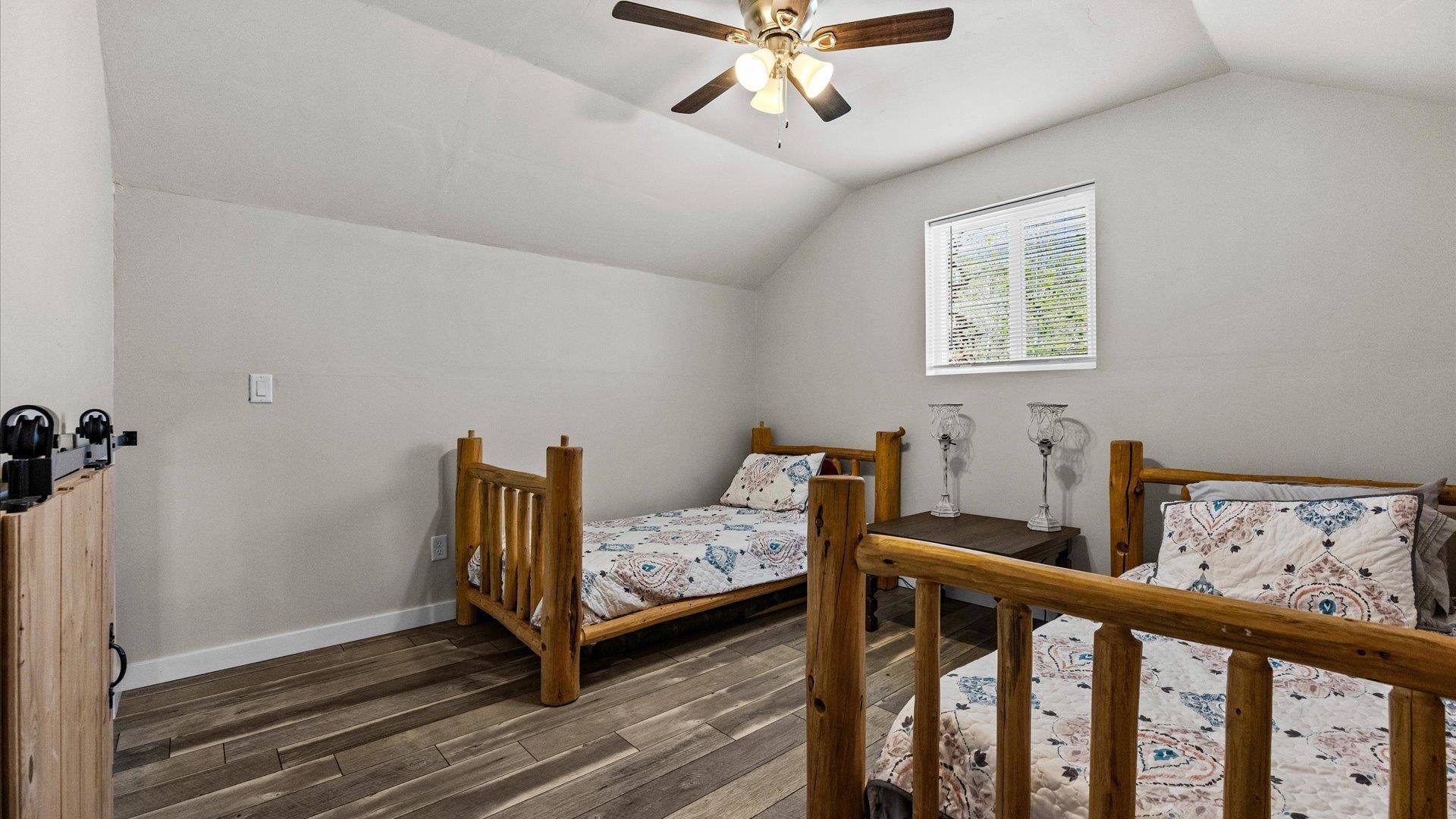 49554 E Golden Drive Property Photo 27
