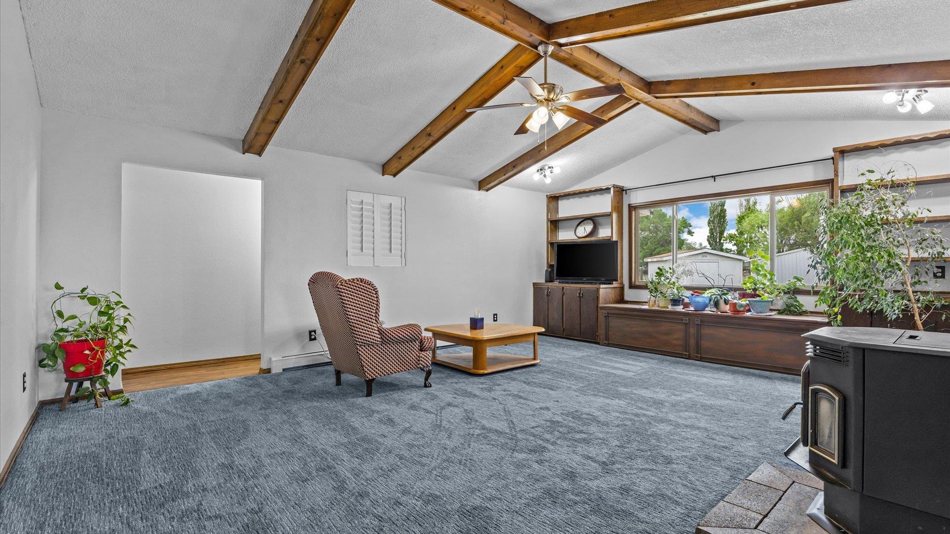 891 20 1/2 Road Property Photo 17