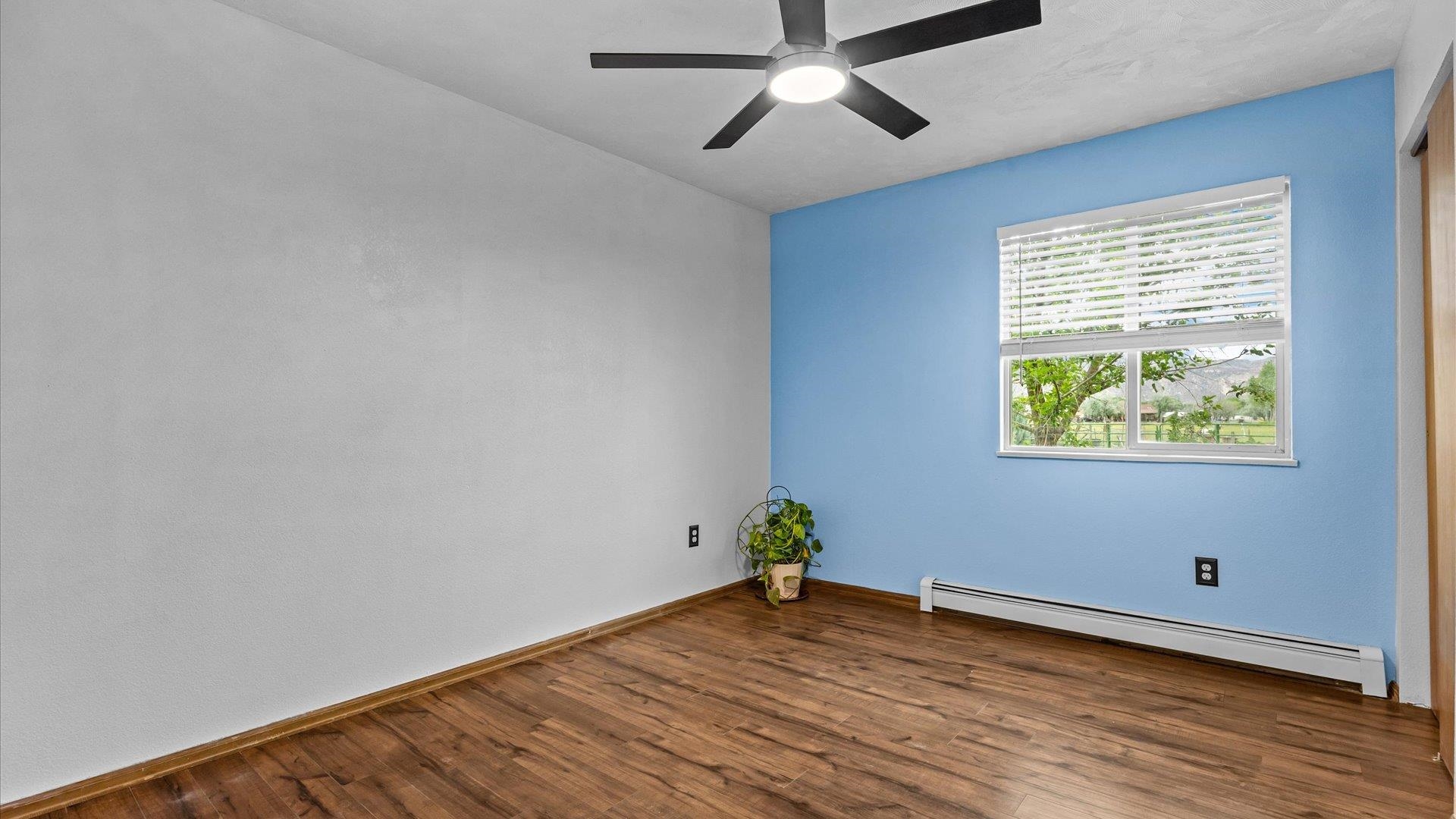 891 20 1/2 Road Property Photo 22